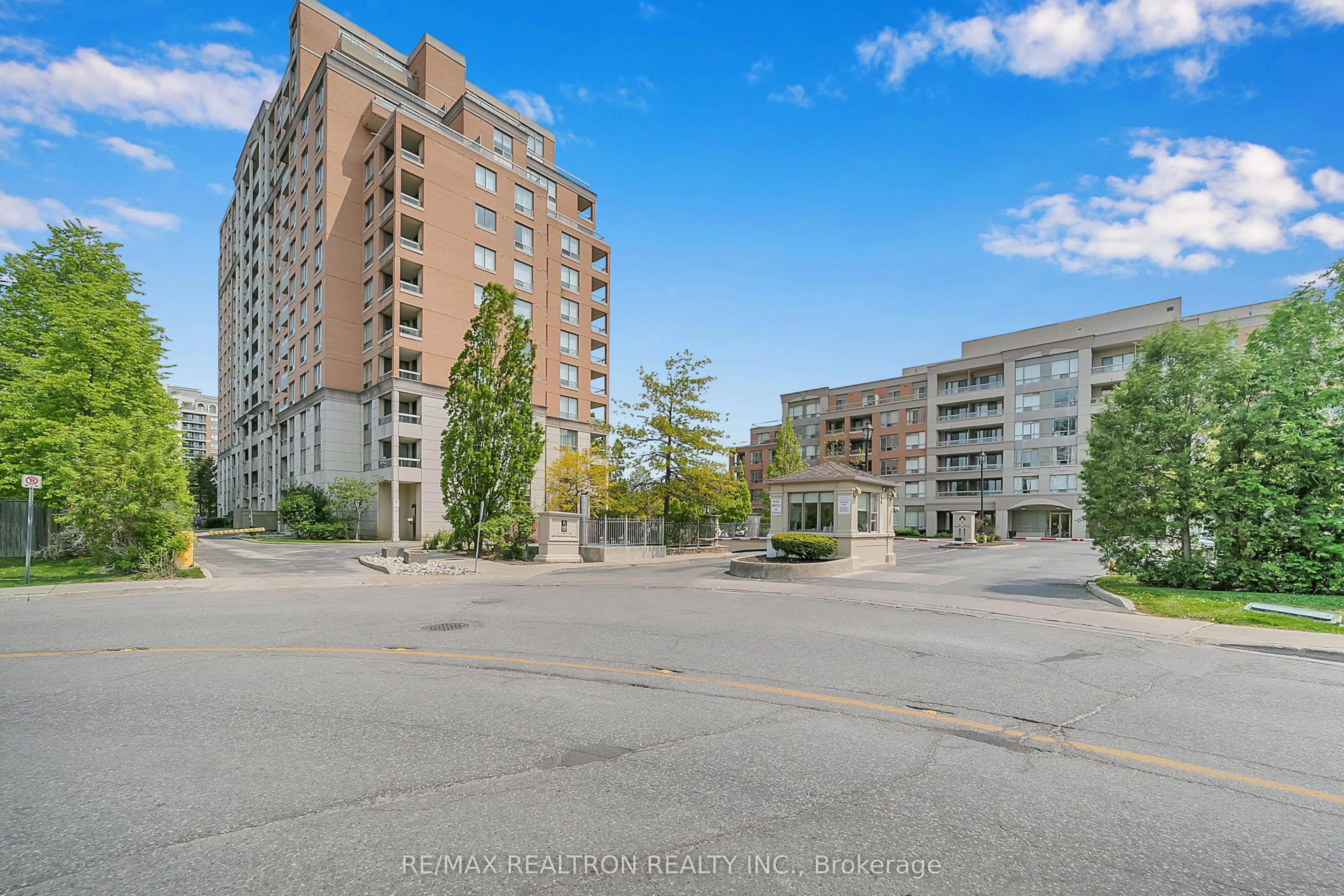 29 Northern Hts Drive N #615