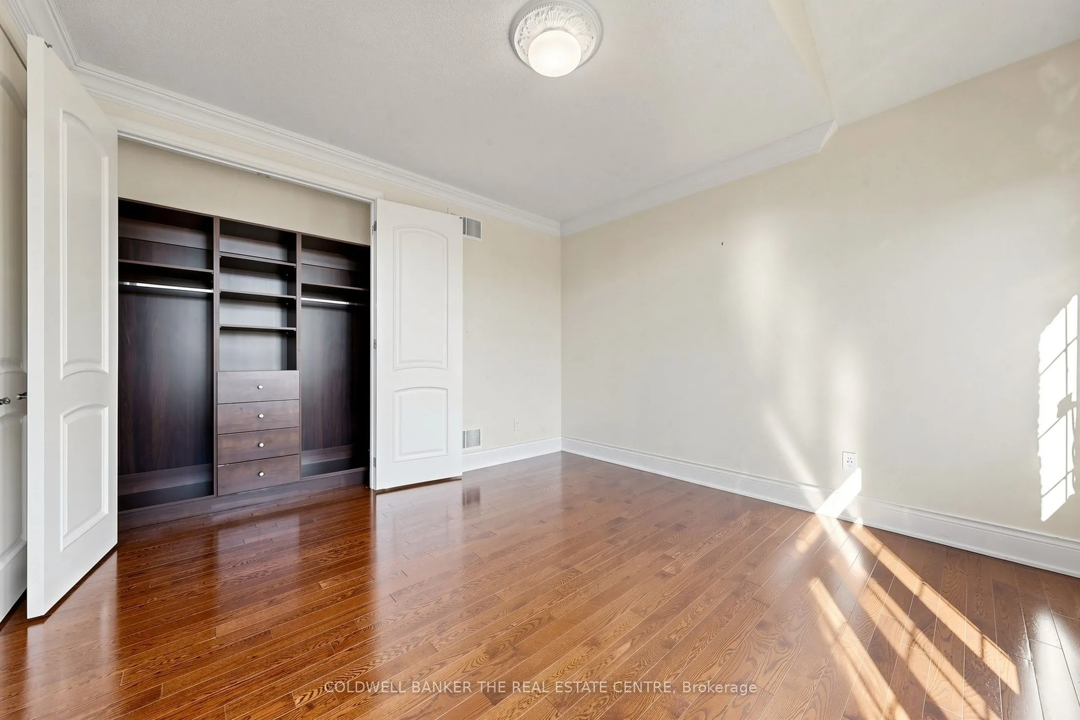 20 Shalom Aleichem Court