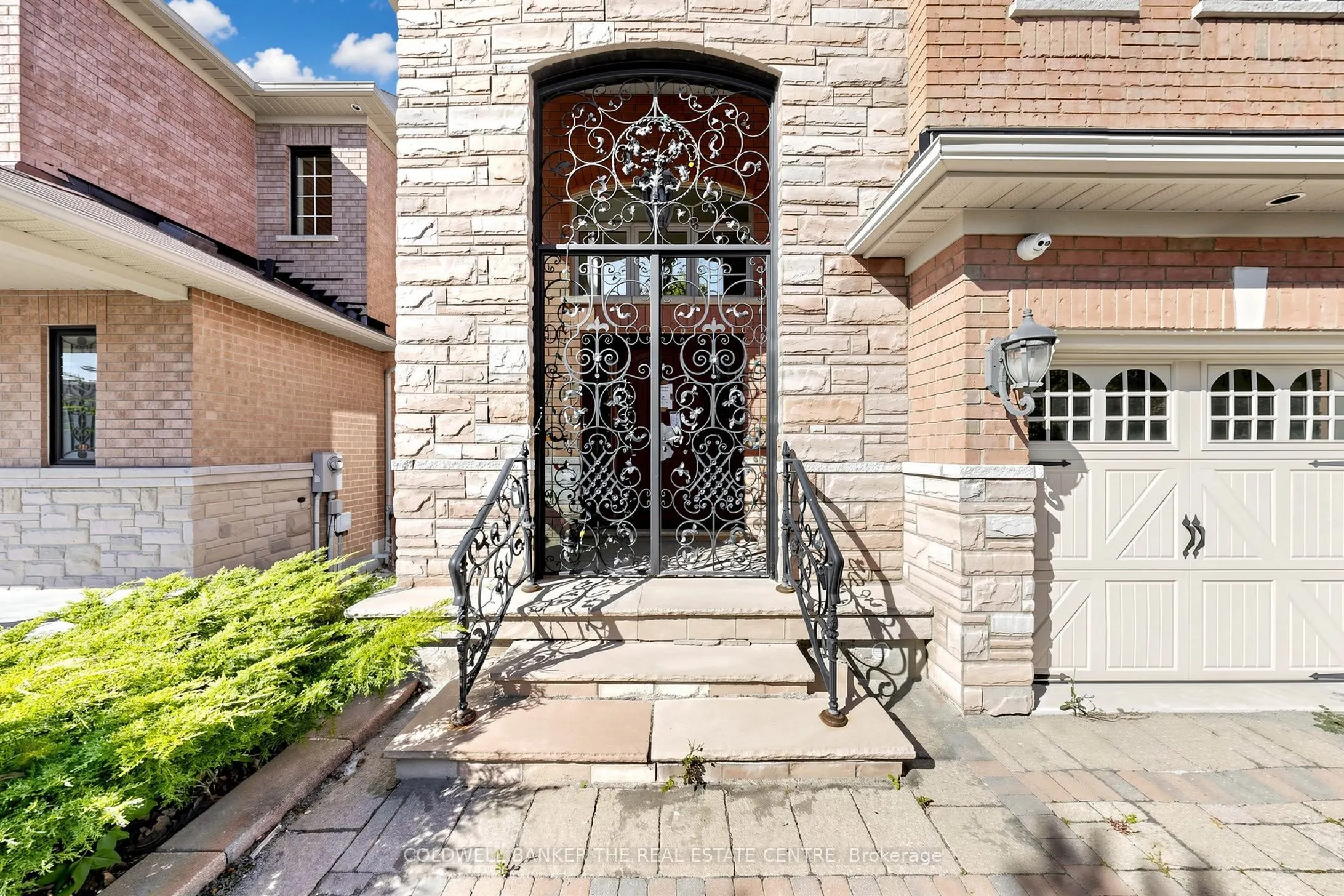 20 Shalom Aleichem Court