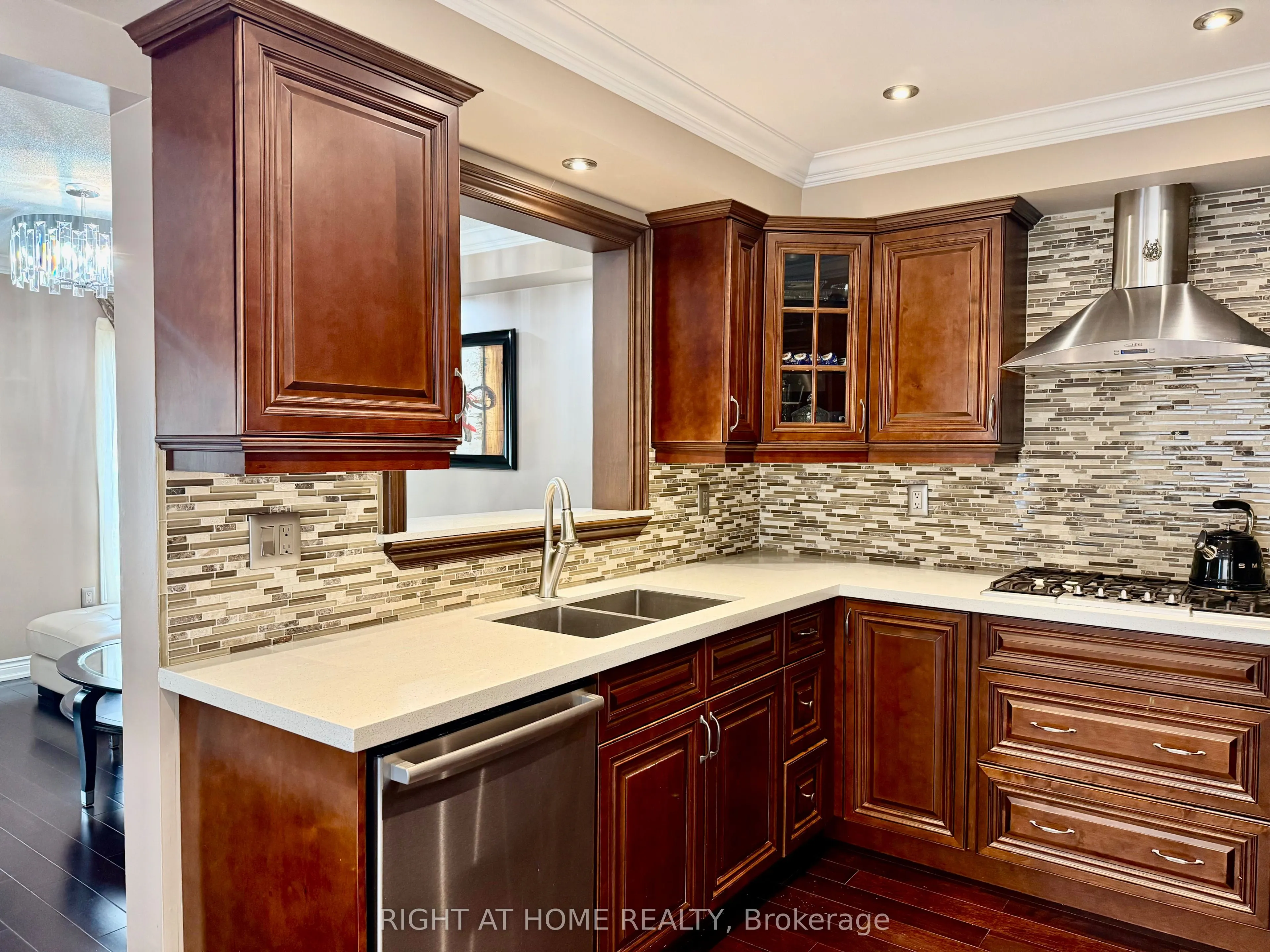 129 Four Seasons Crescent
