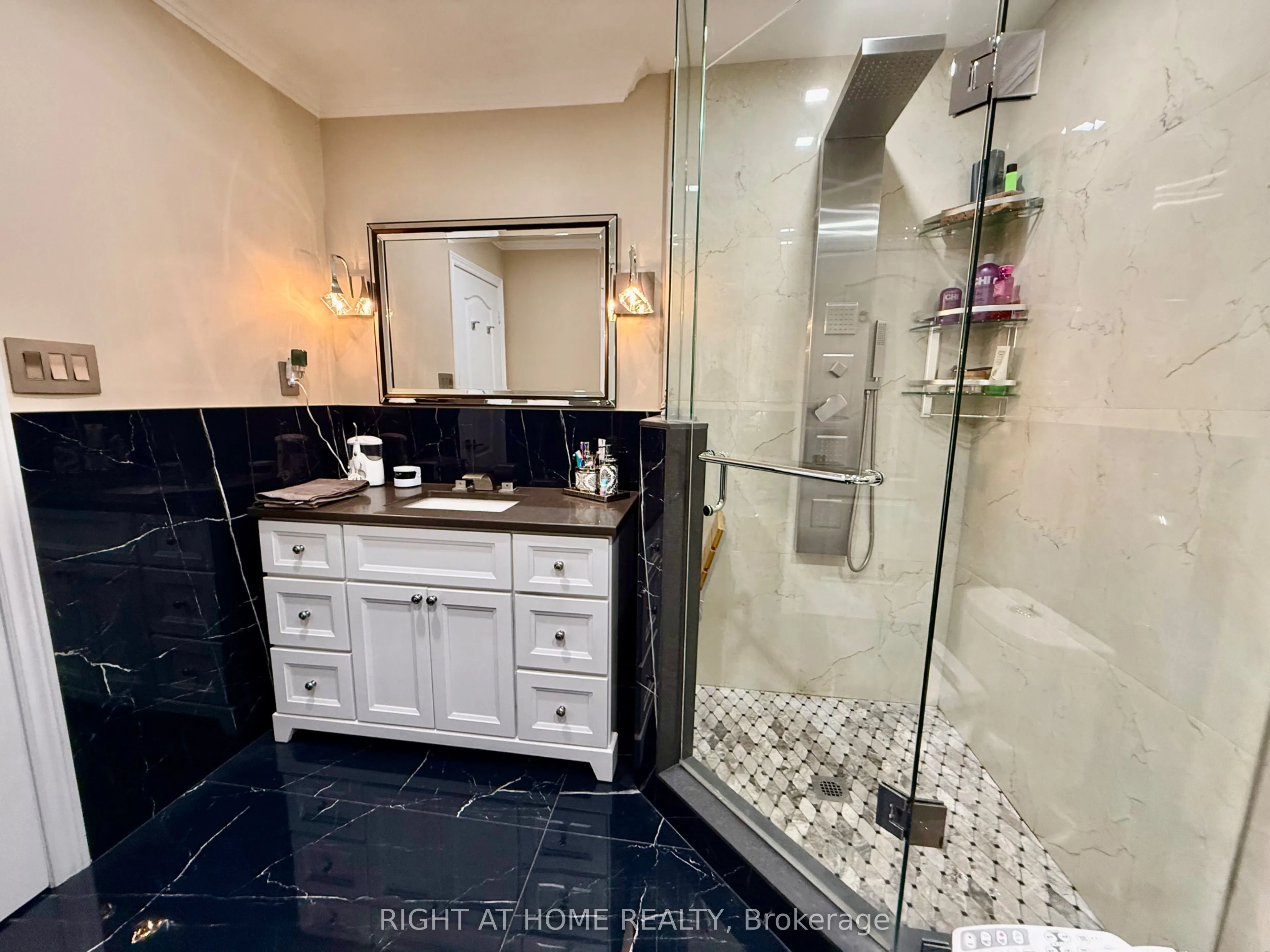 129 Four Seasons Crescent