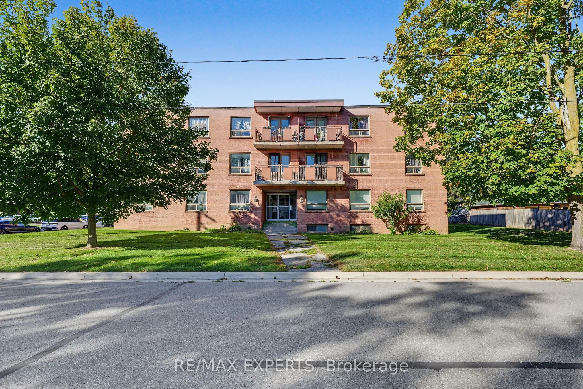 16 McDonald Street #64