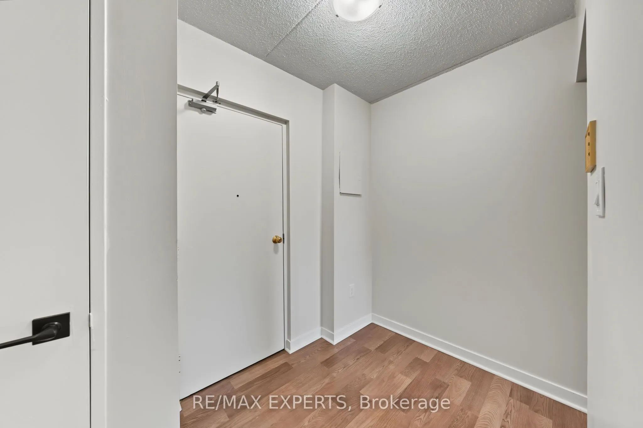 16 McDonald Street #64