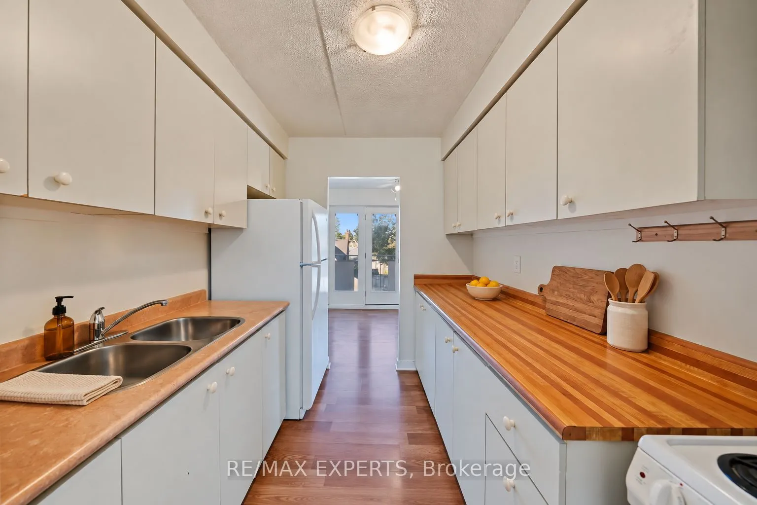 16 McDonald Street #64