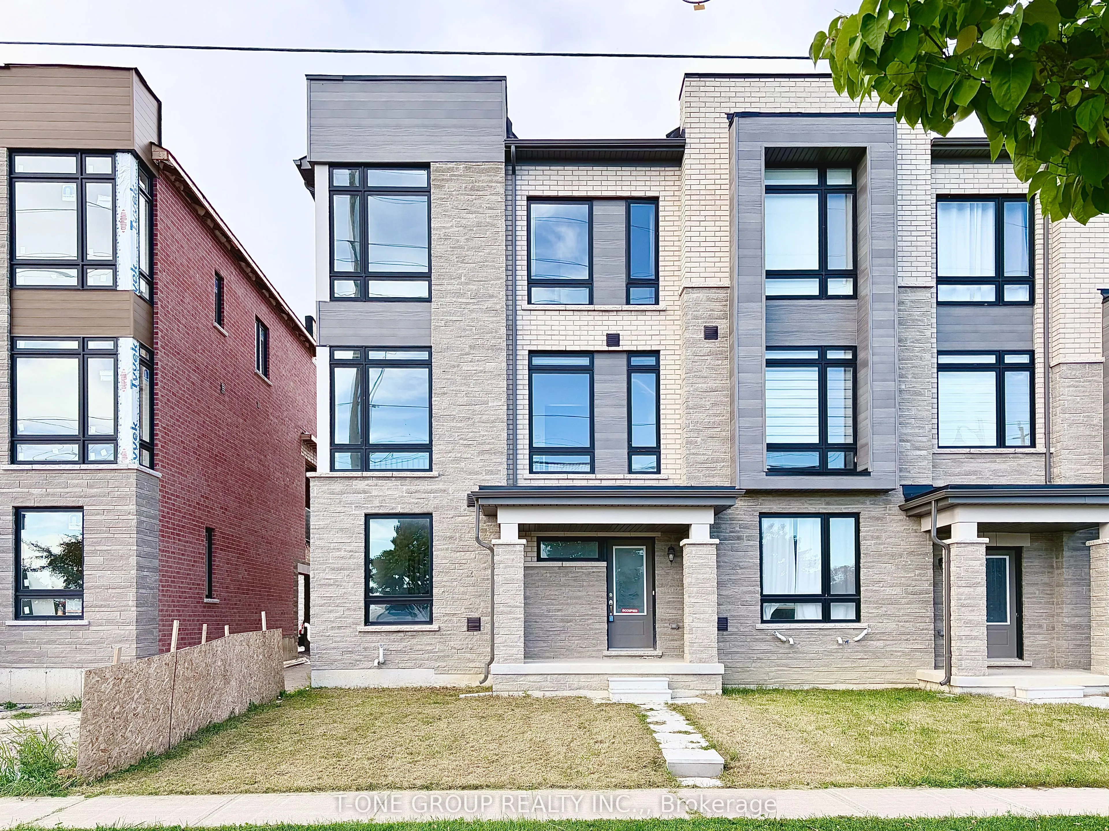 110 Blick Crescent