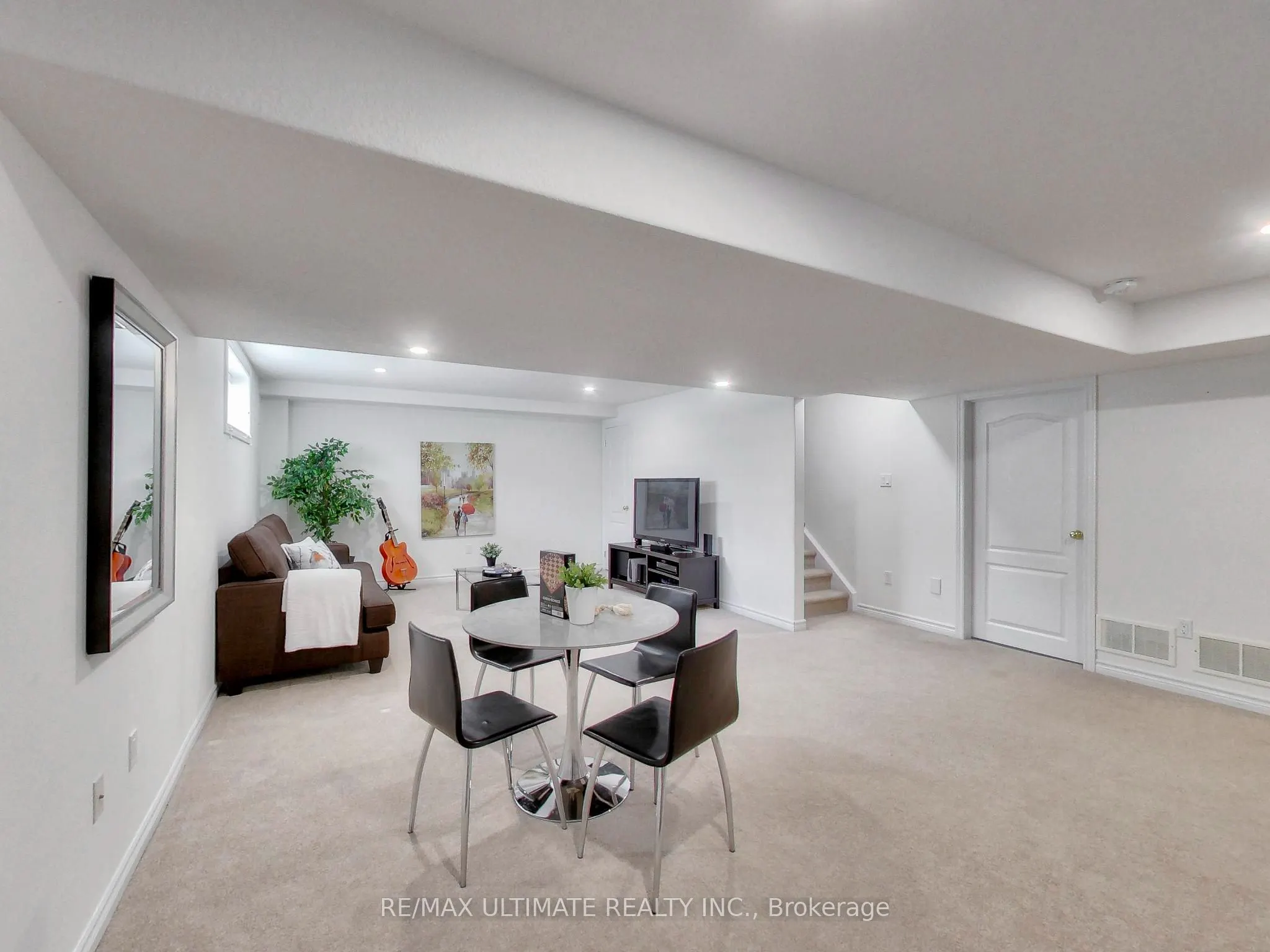 152 Gray Avenue
