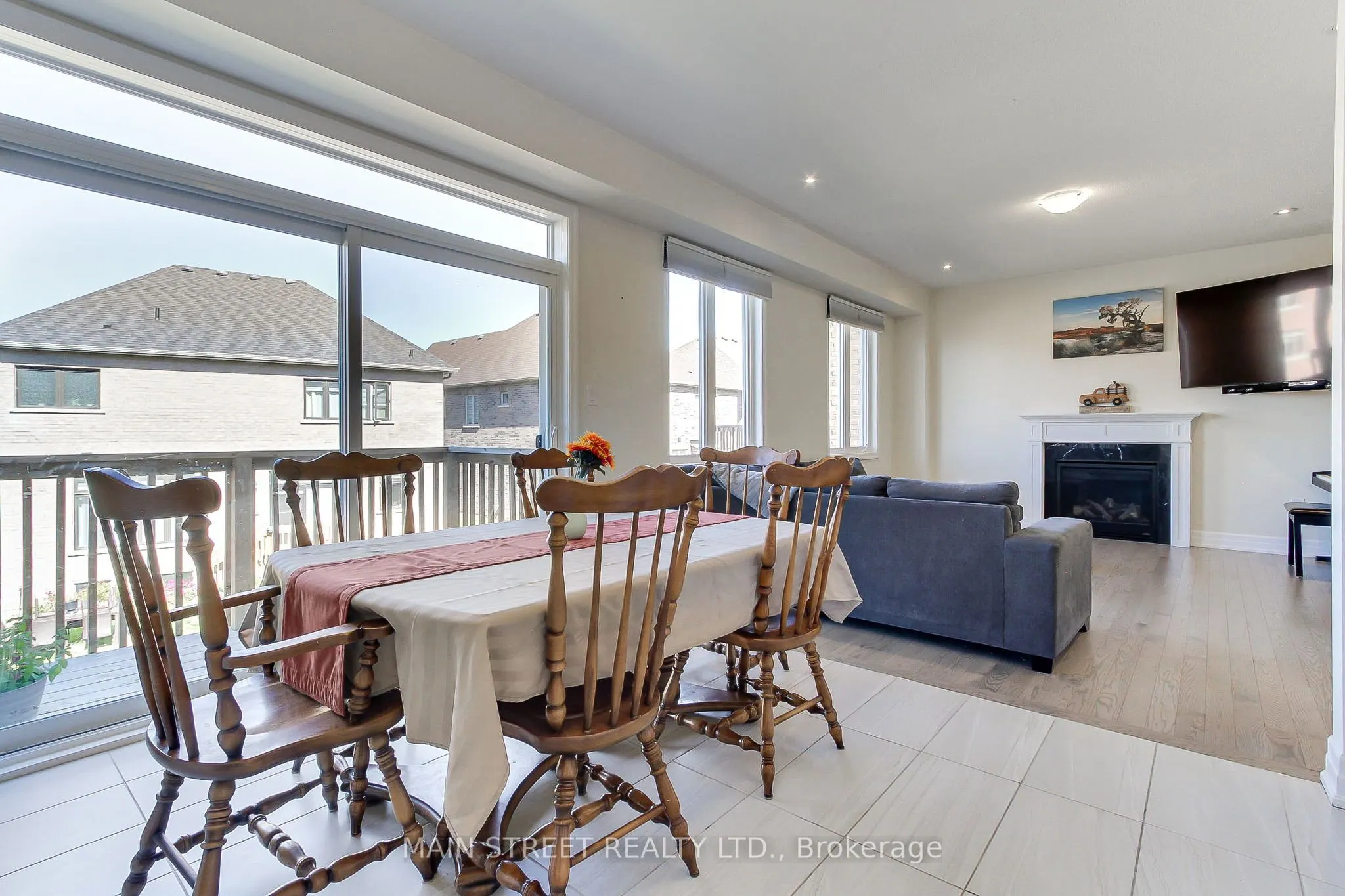 90 Kingknoll Crescent