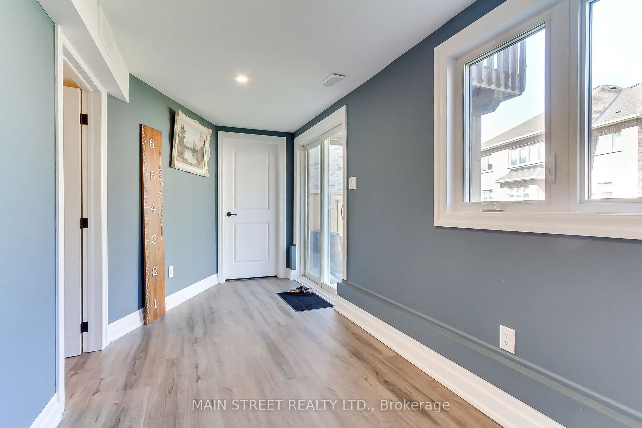 90 Kingknoll Crescent