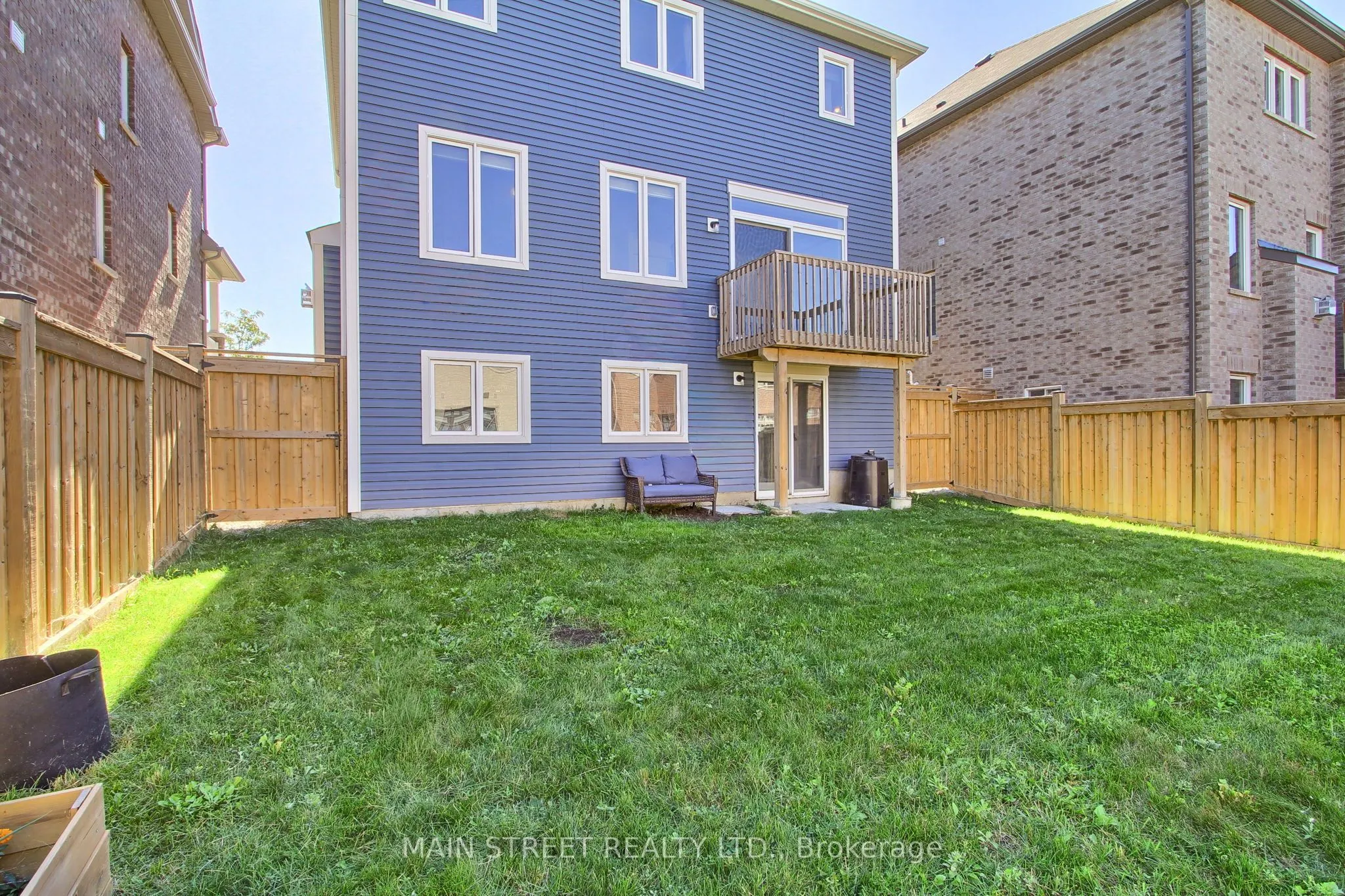 90 Kingknoll Crescent