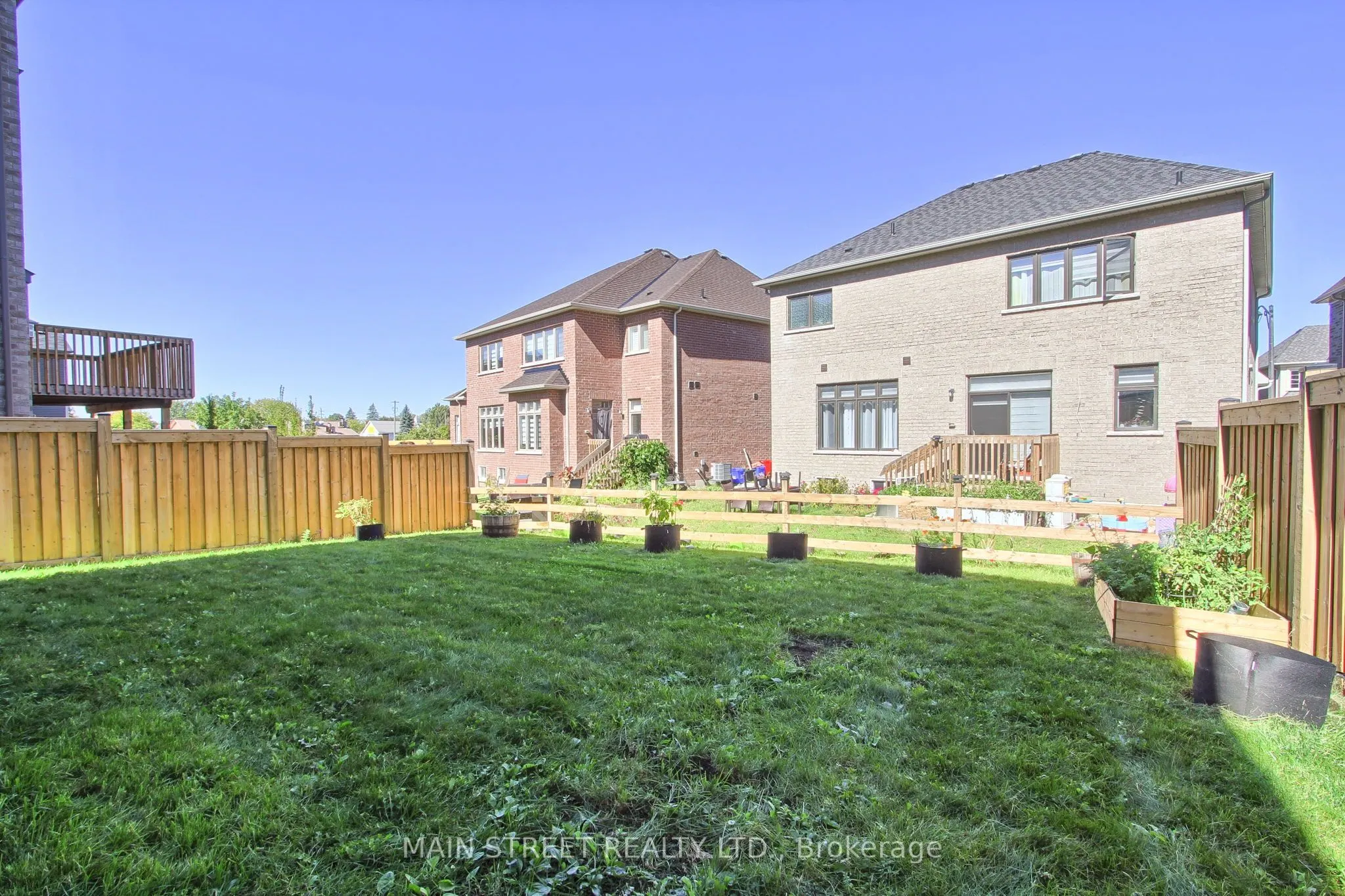 90 Kingknoll Crescent