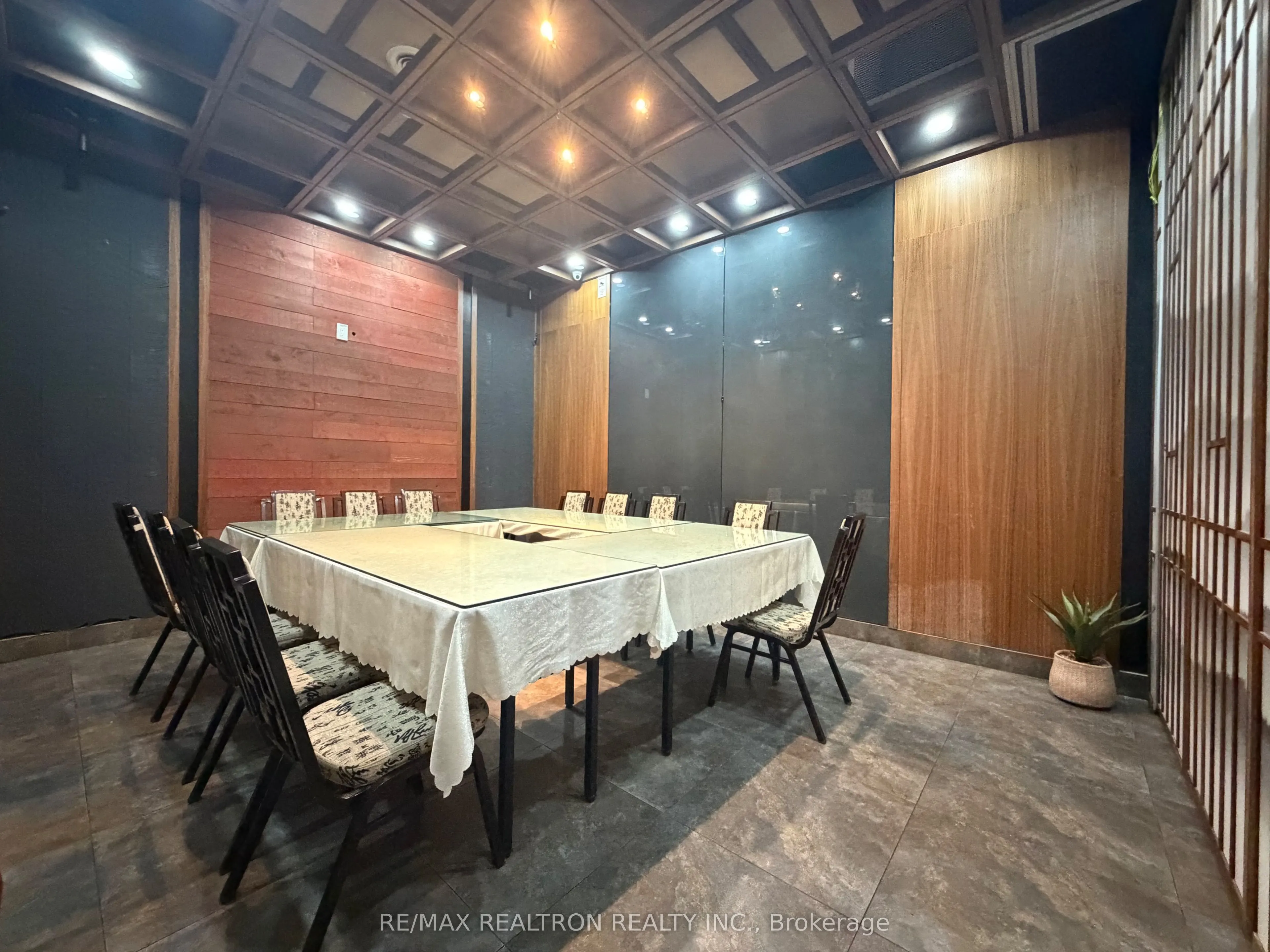 180 Steeles Avenue W #20A