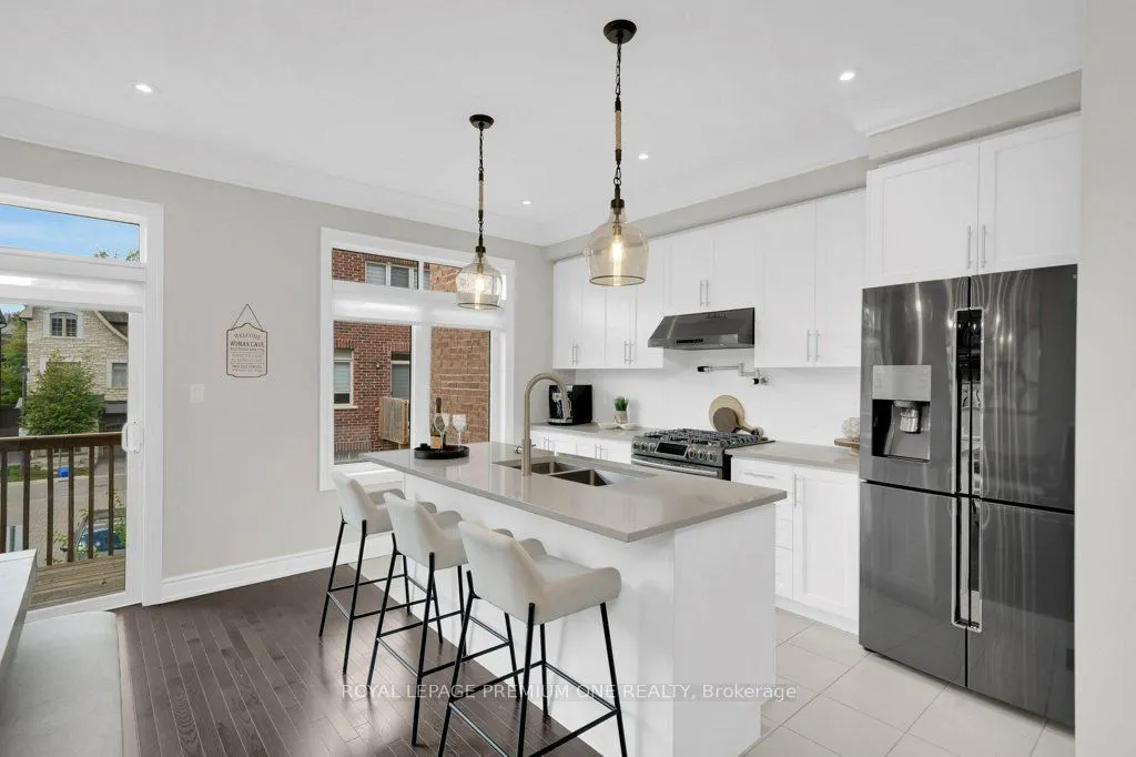 86 Glazebrook Drive