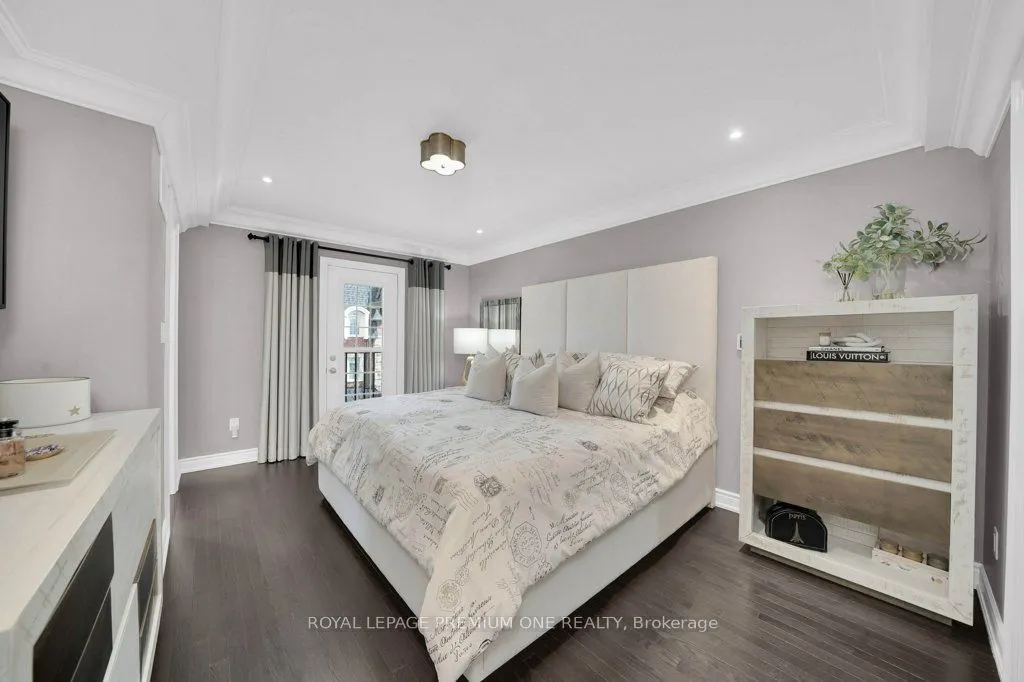 86 Glazebrook Drive
