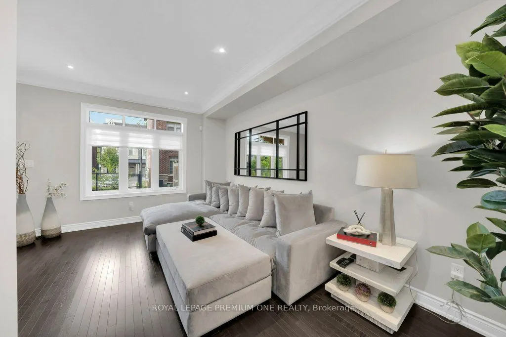 86 Glazebrook Drive