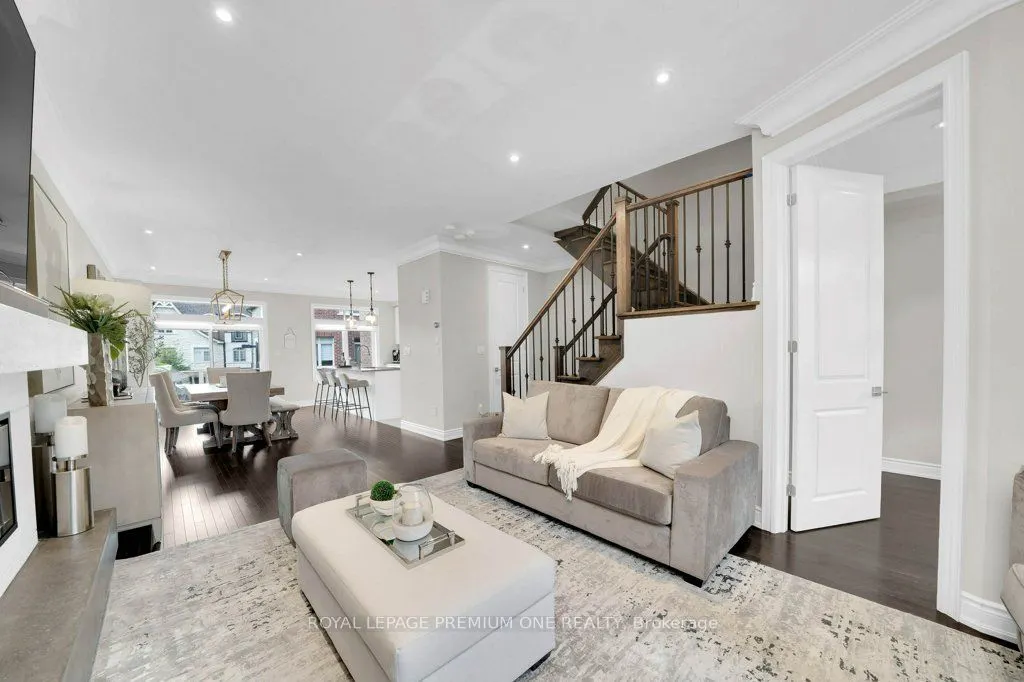 86 Glazebrook Drive