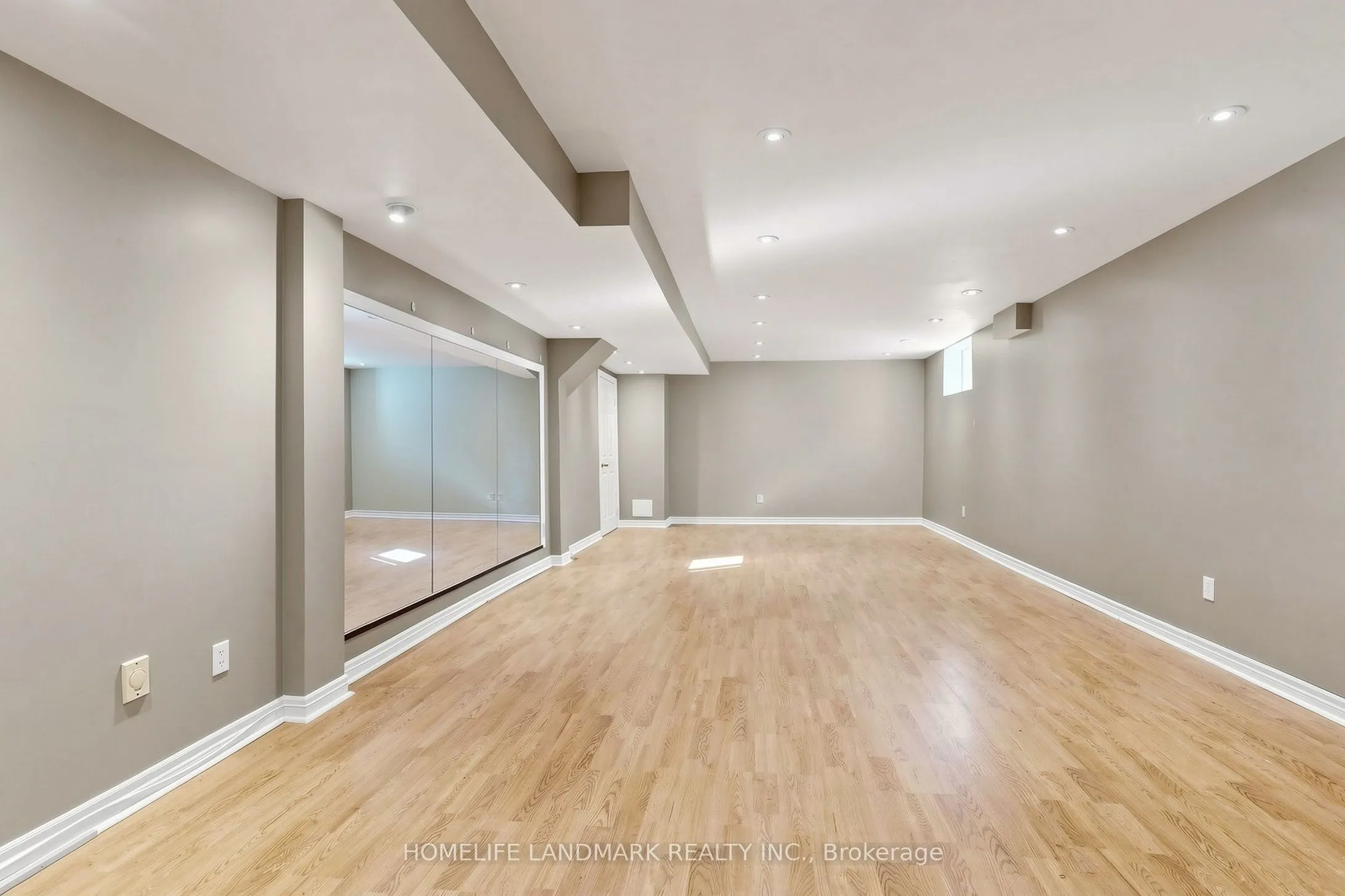 23 Hashbury Place