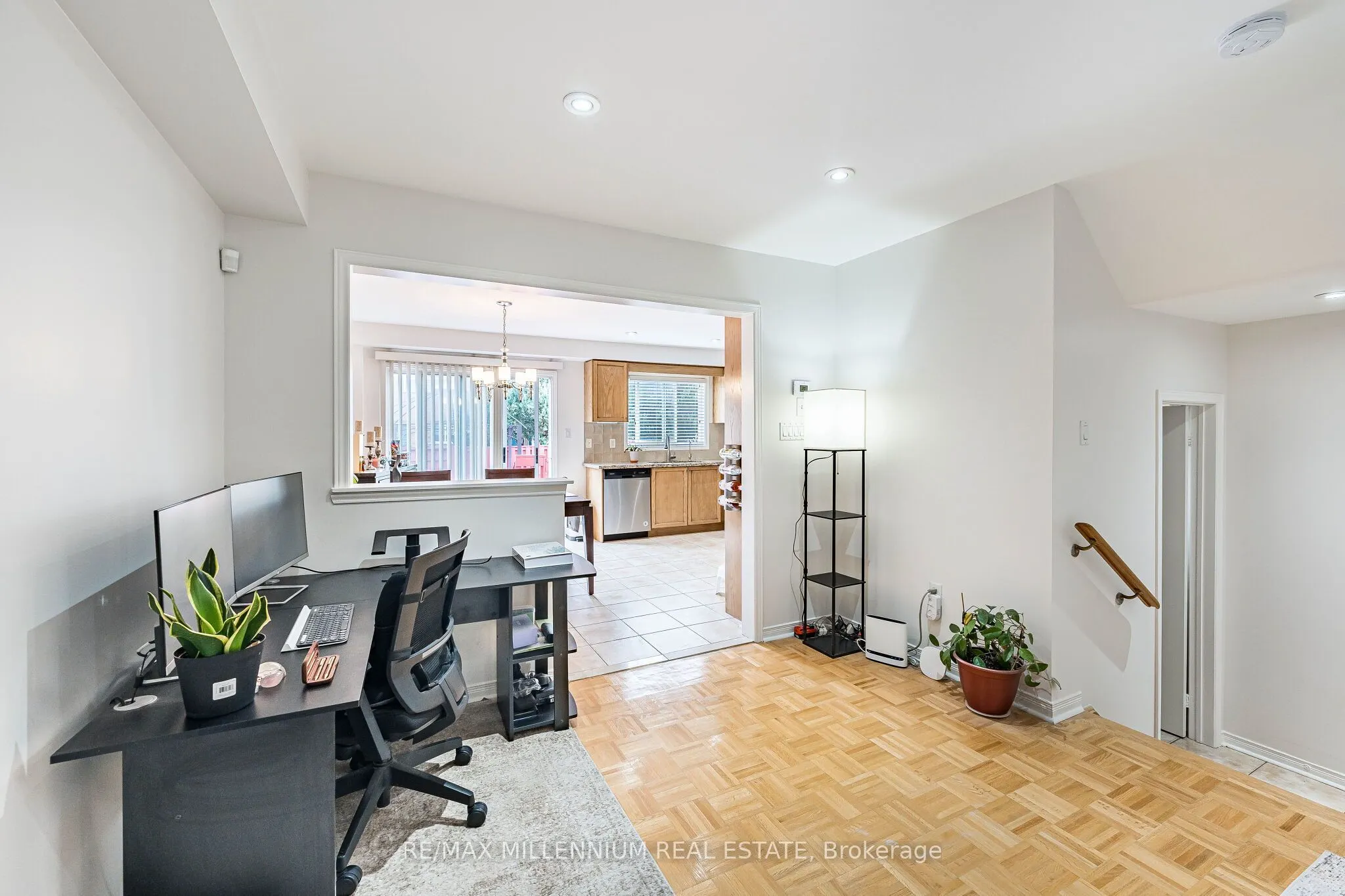 90 Ronan Crescent