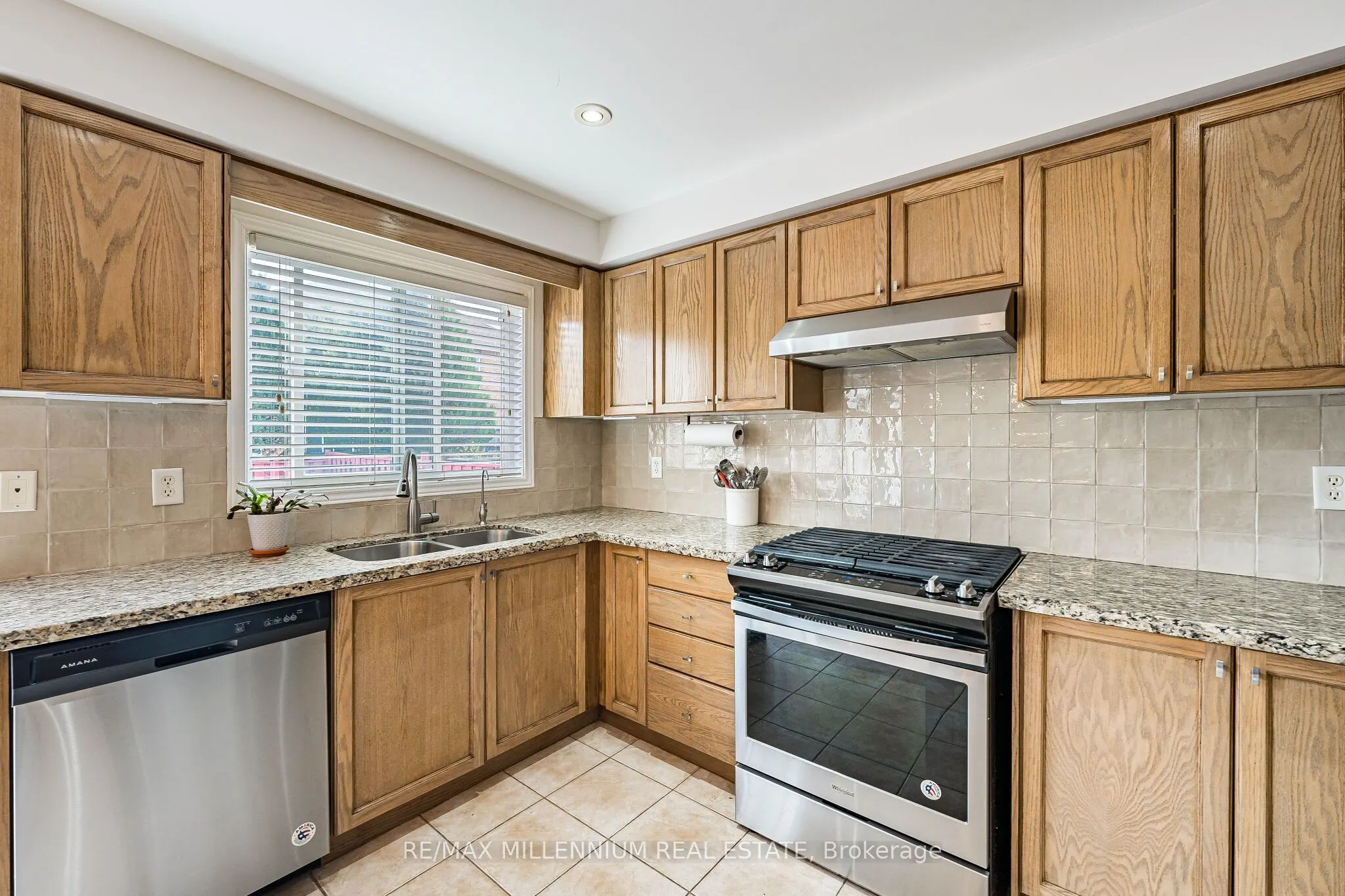 90 Ronan Crescent