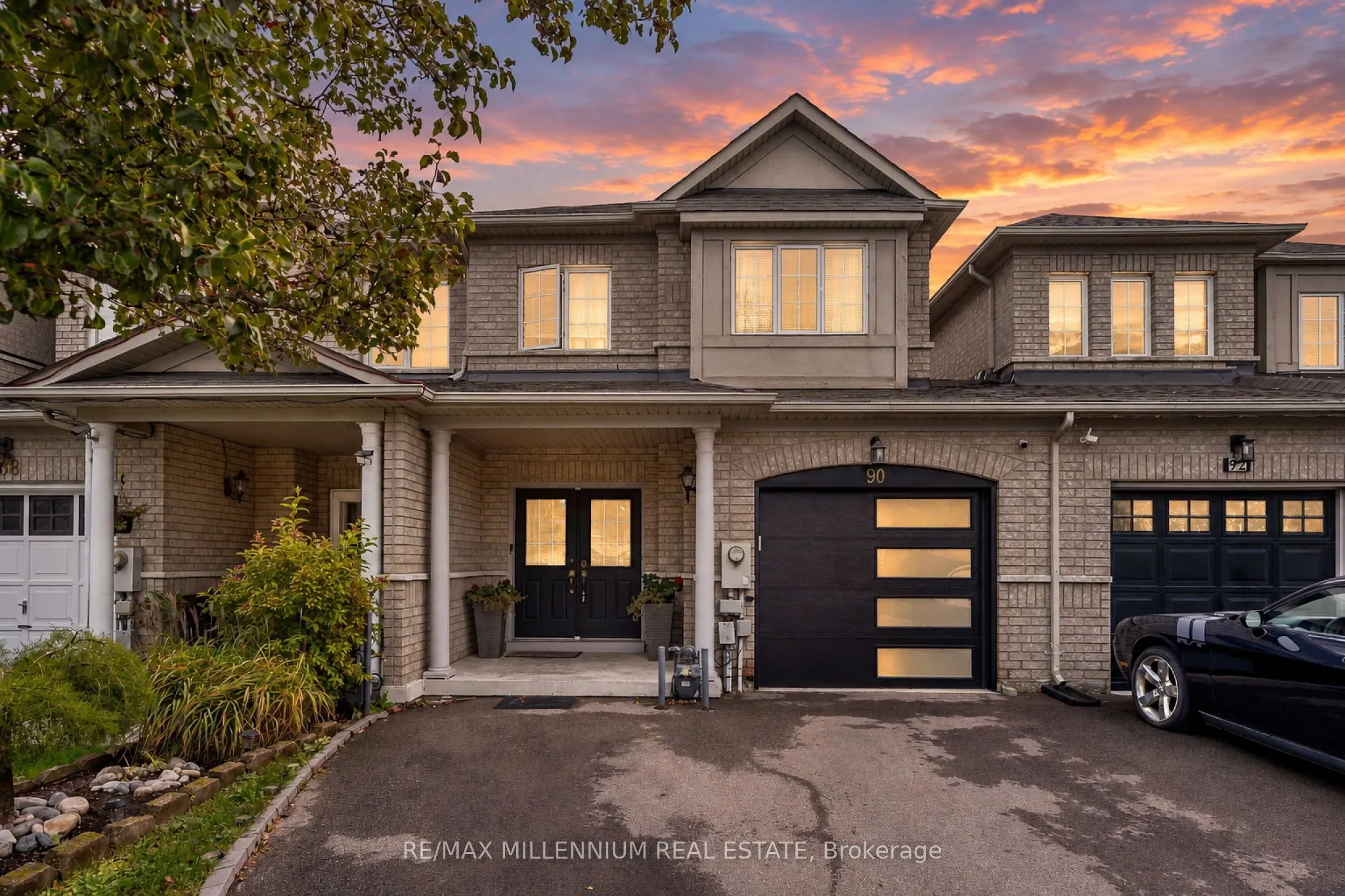90 Ronan Crescent
