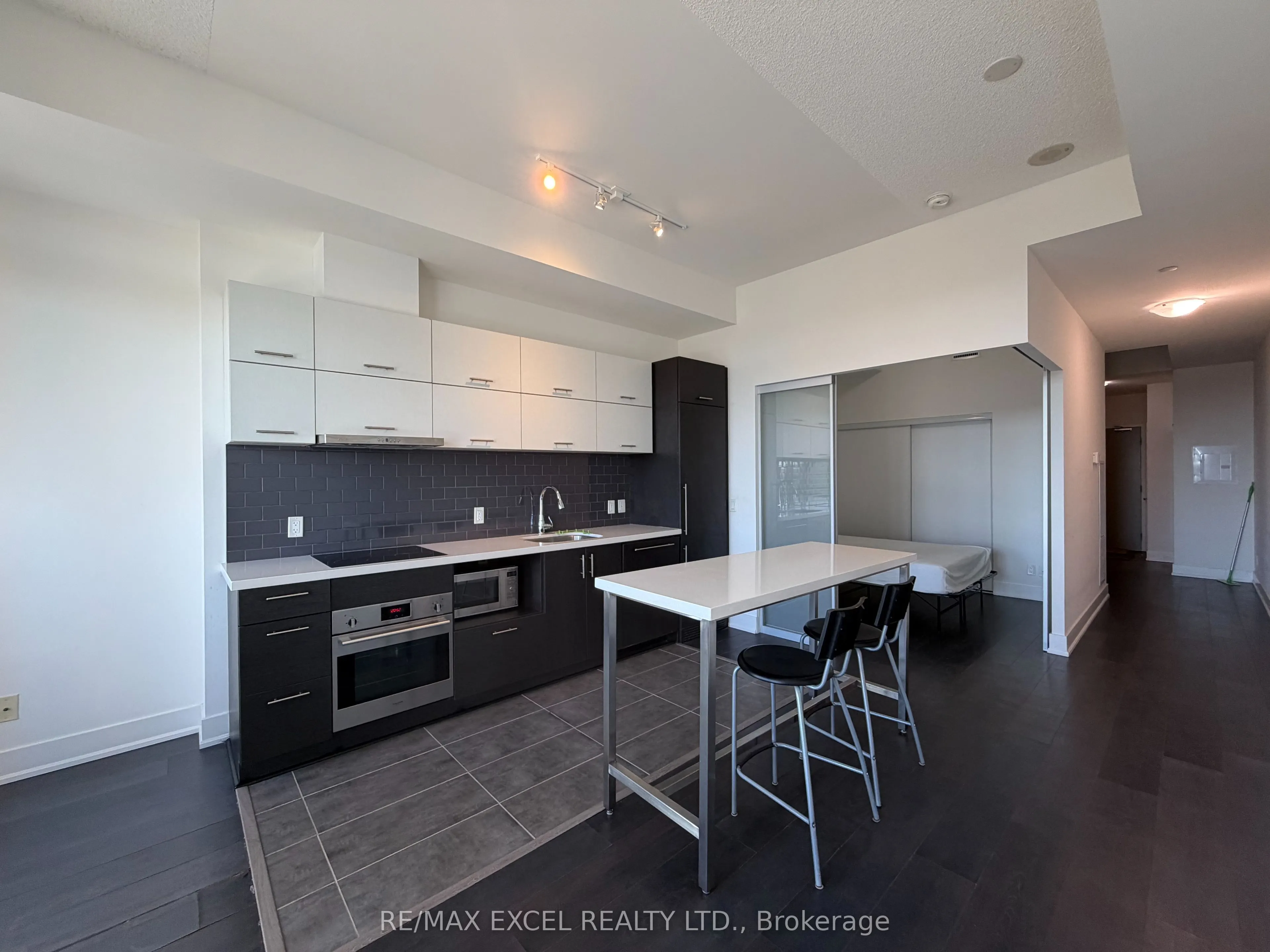 180 Enterprise Boulevard #512