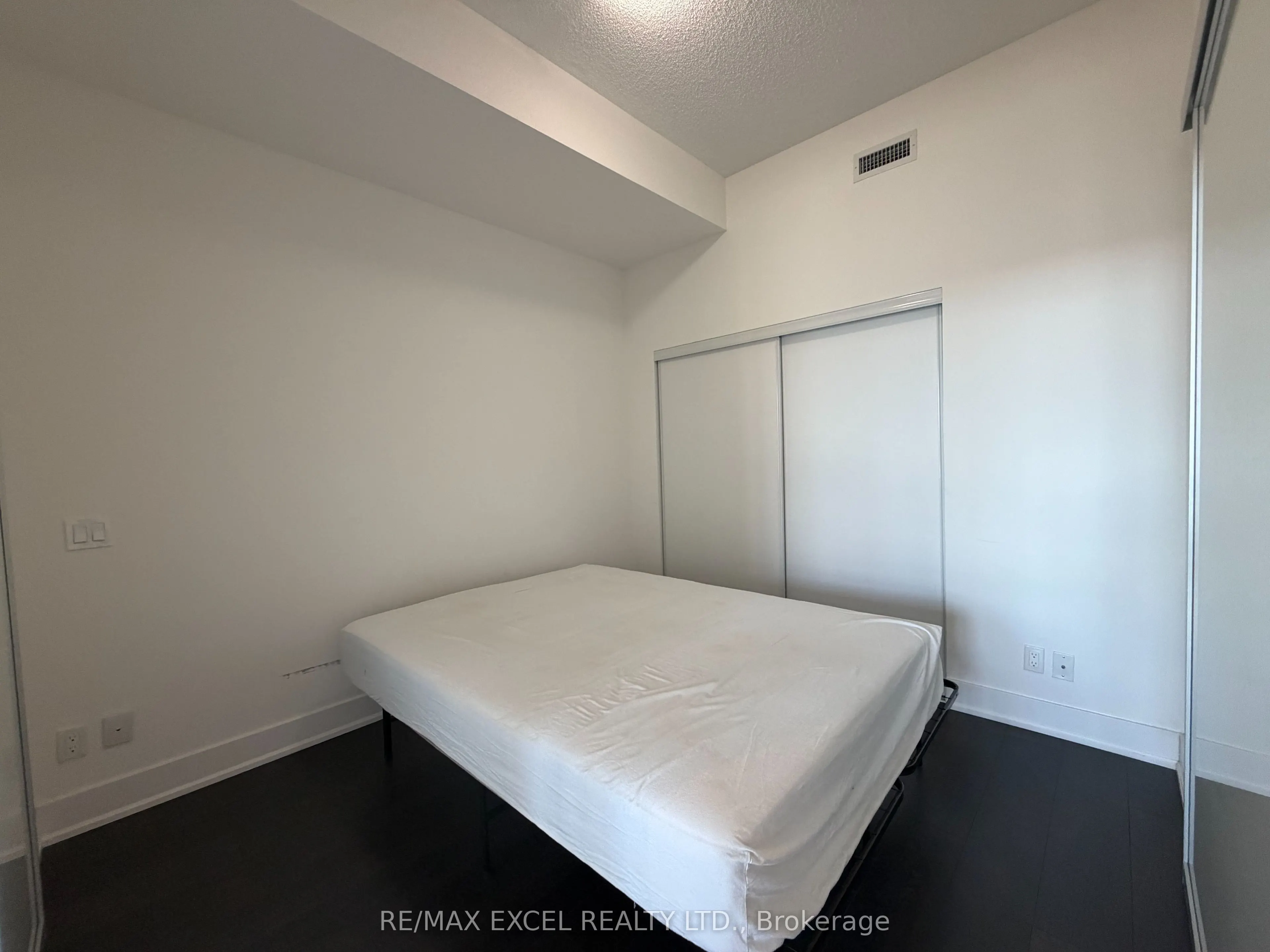 180 Enterprise Boulevard #512