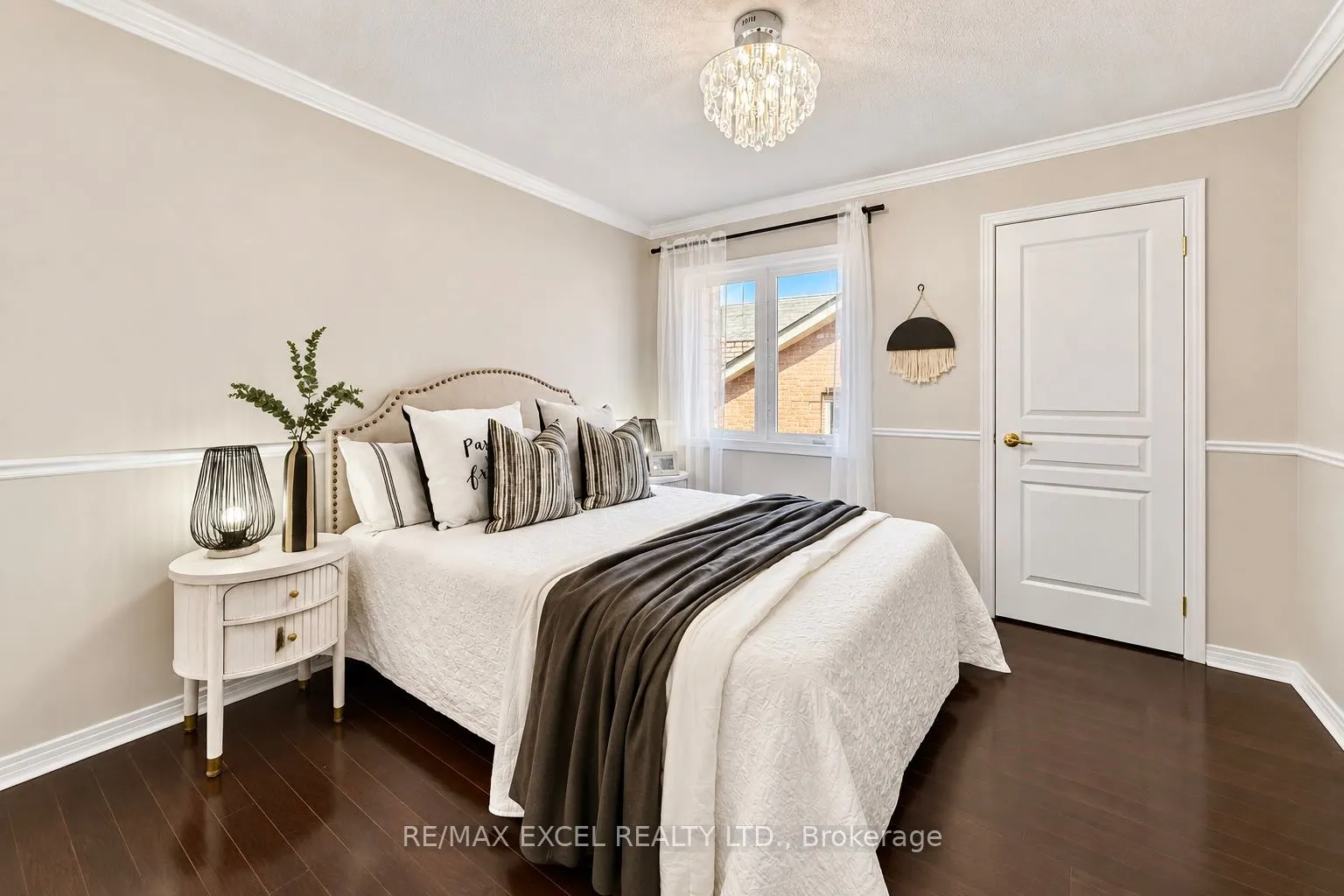 35 Stoneheath Crescent
