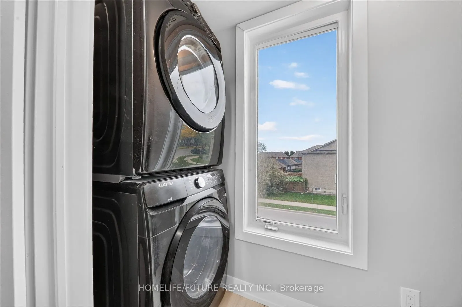 65 Lindcrest Manor #1108
