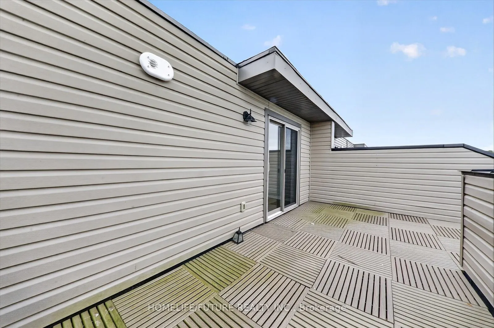 65 Lindcrest Manor #1108