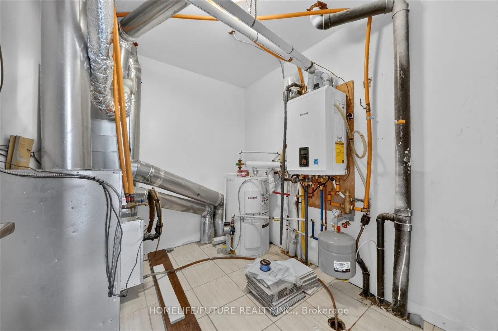 65 Lindcrest Manor #1108