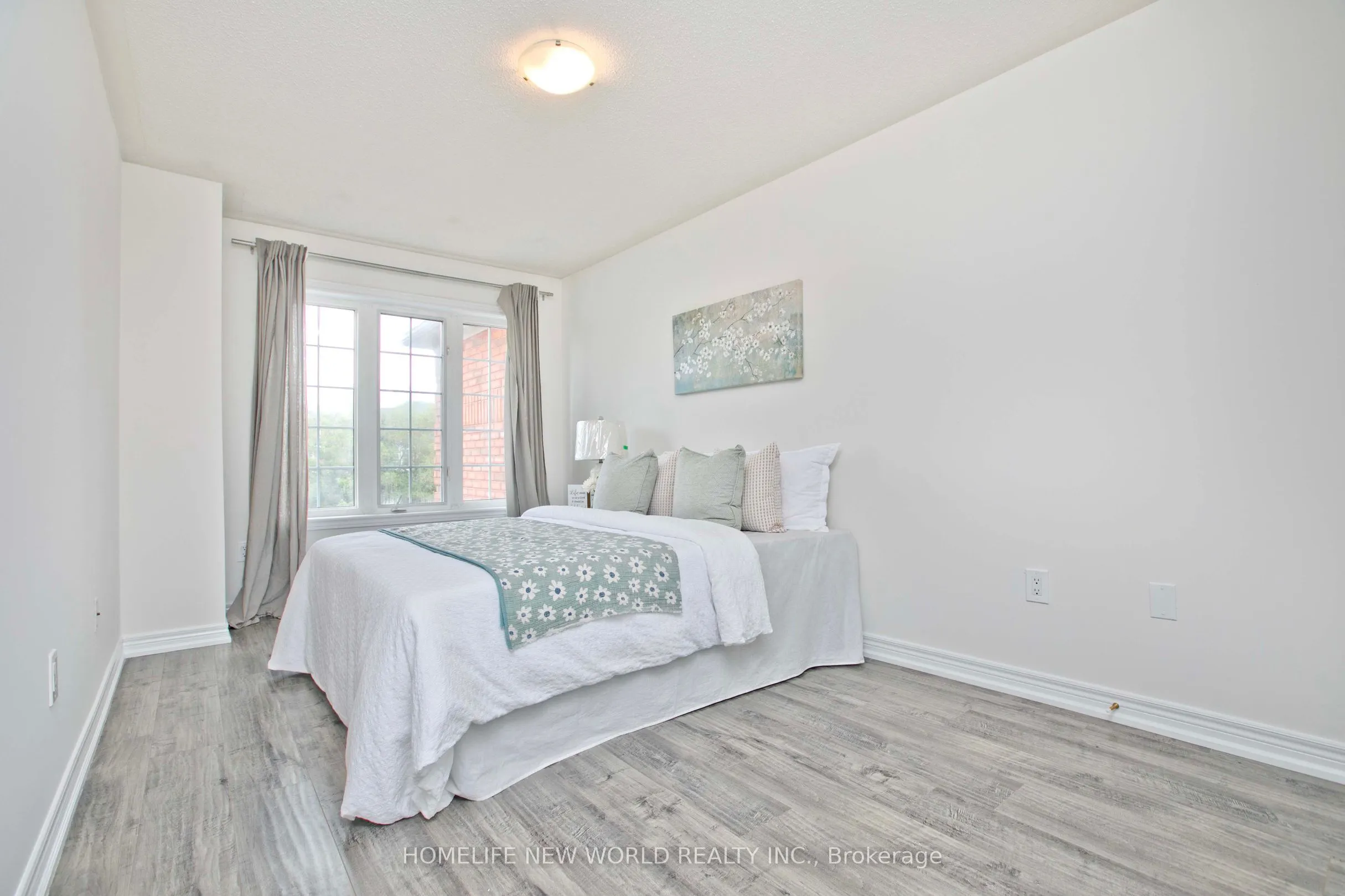 16 Venture Avenue