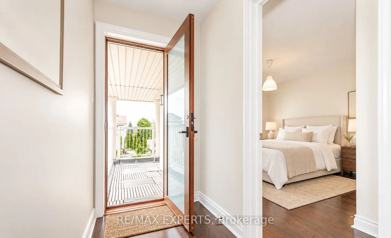 94 Royview Crescent