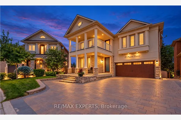 94 Royview Crescent
