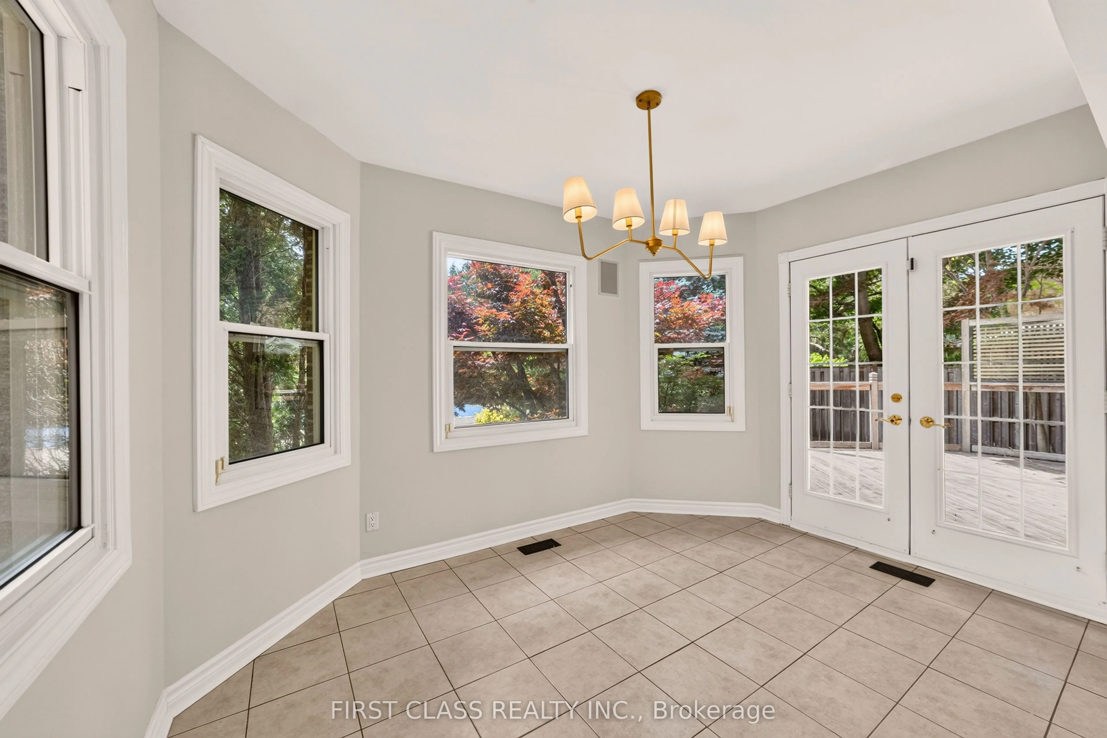 30 Ritter Crescent