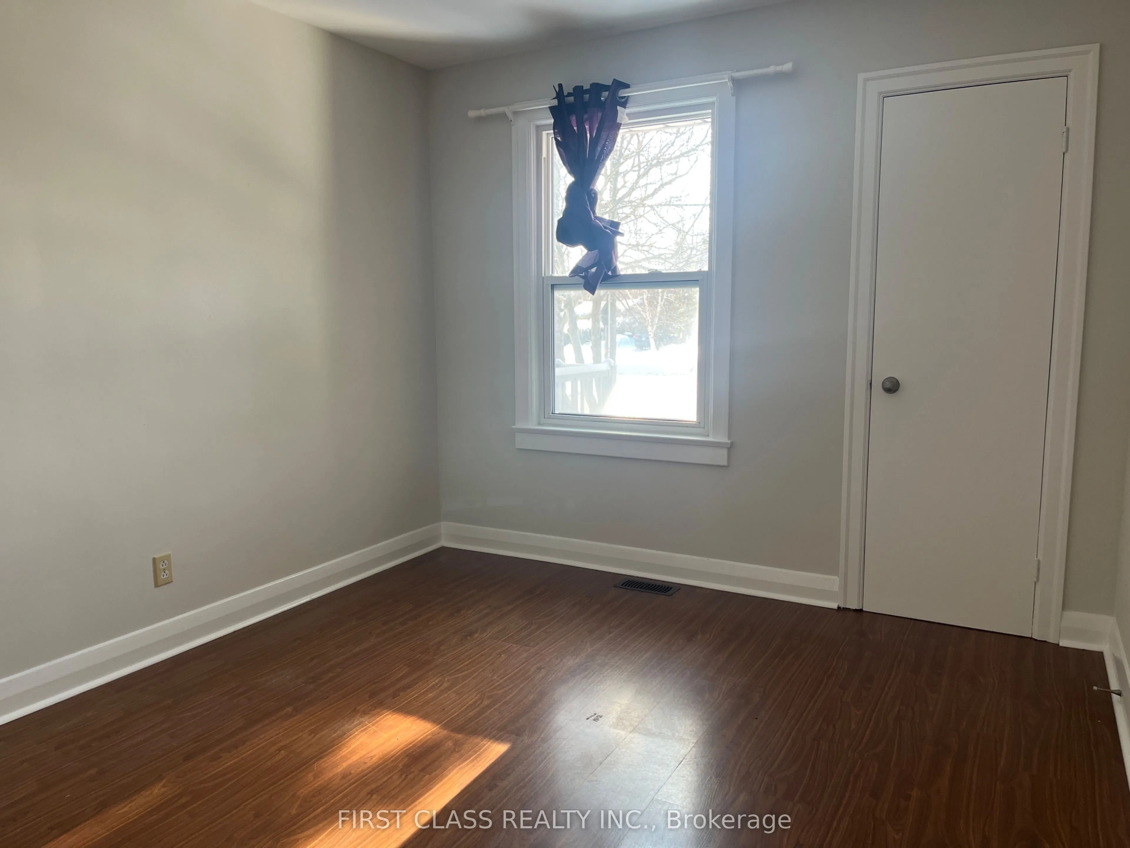 66 North Lake Road