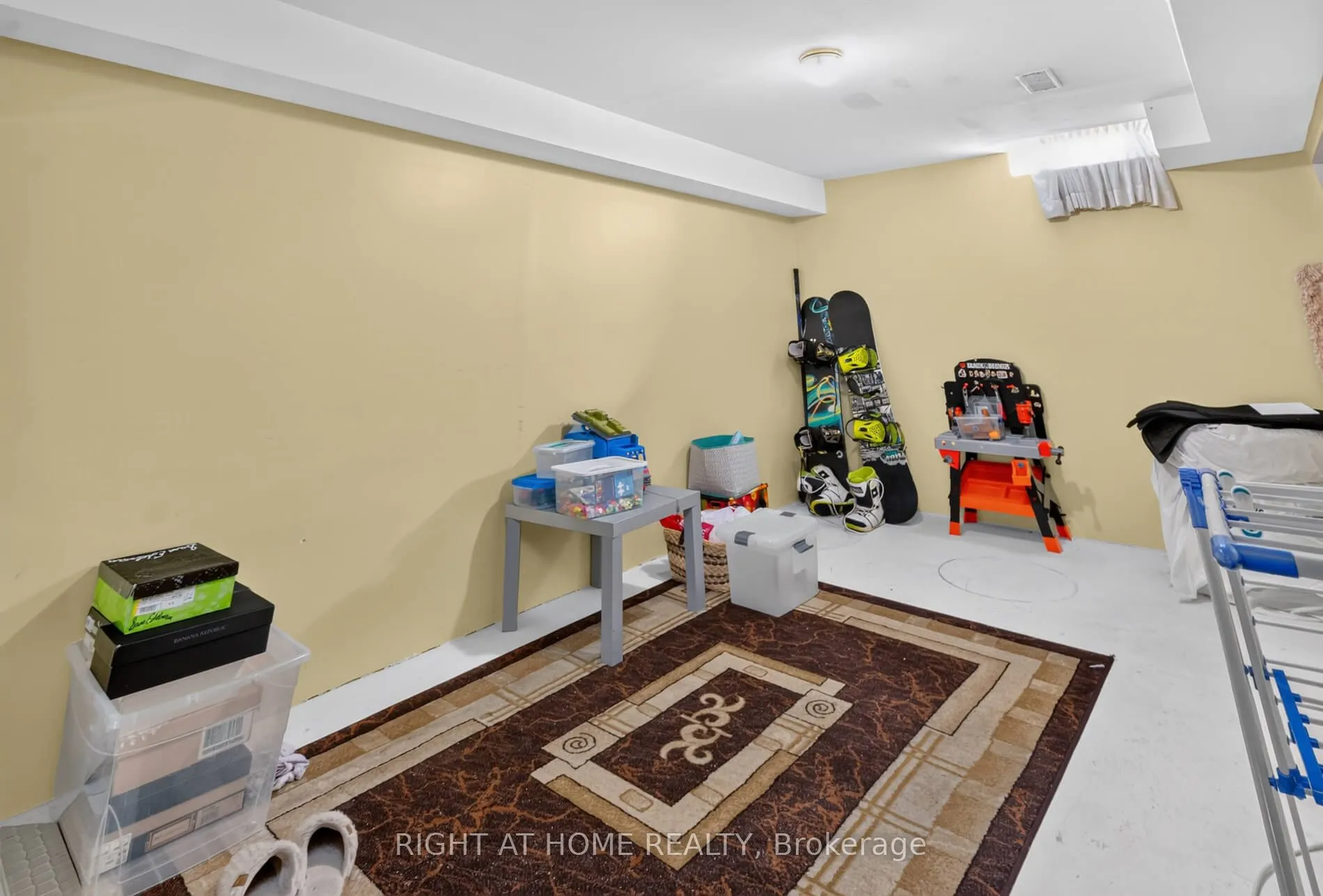 71 Pottery Place