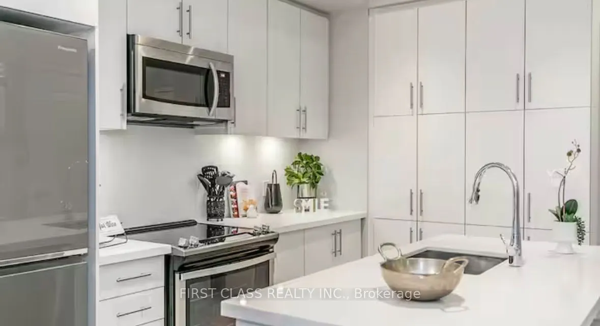 375 Sea Ray Avenue #106