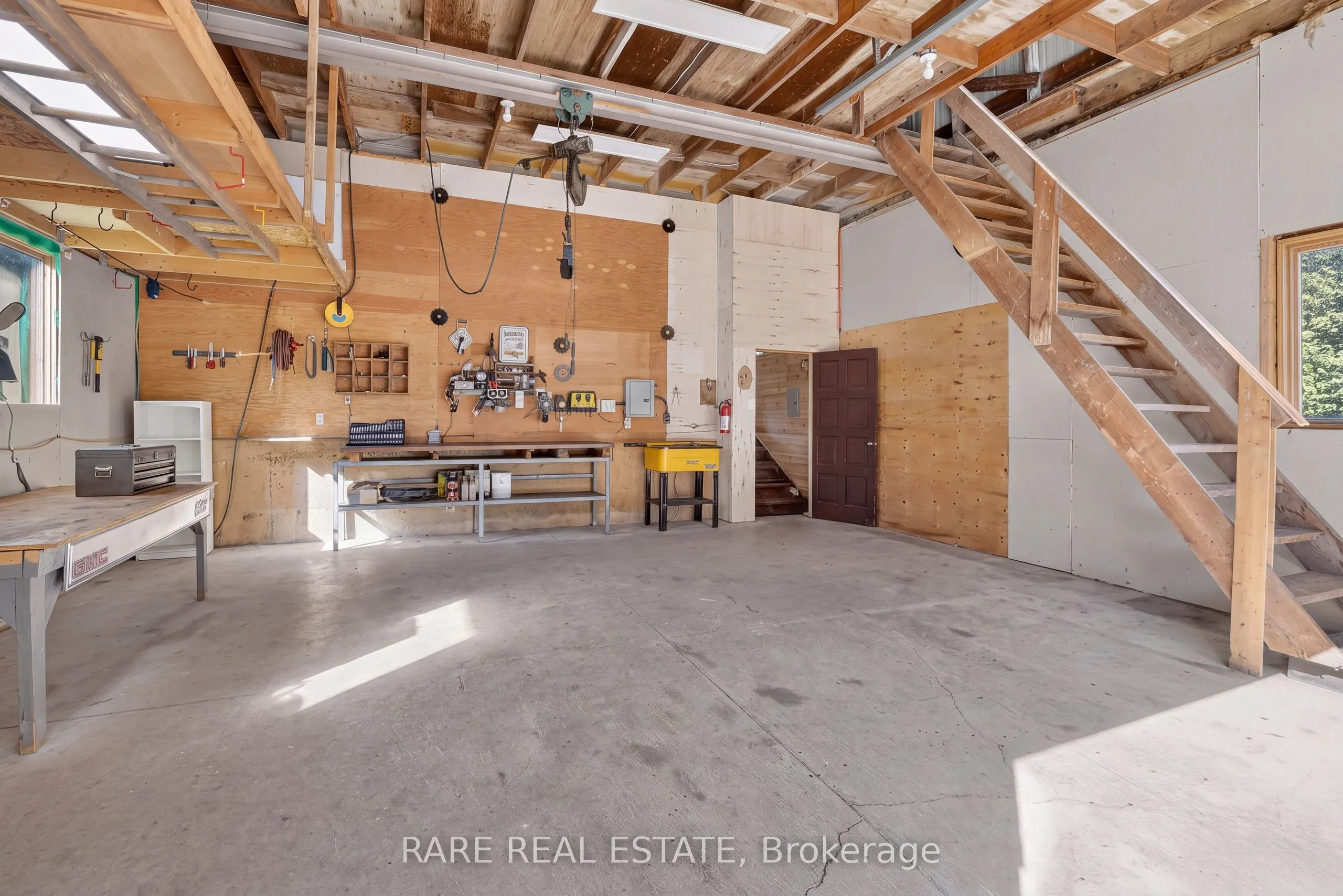 8051 Con Rd 3 Road