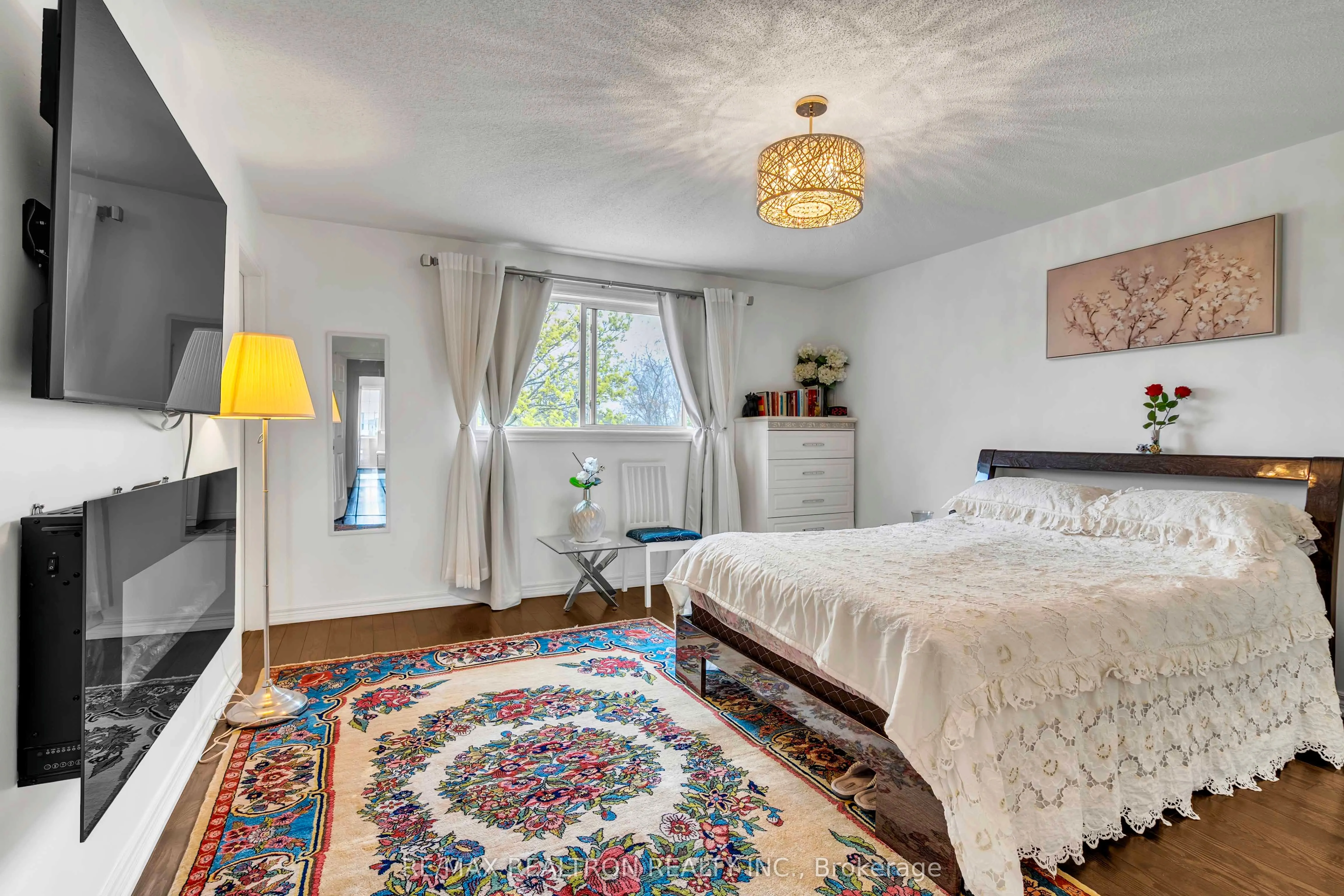 36 Edgemont Court