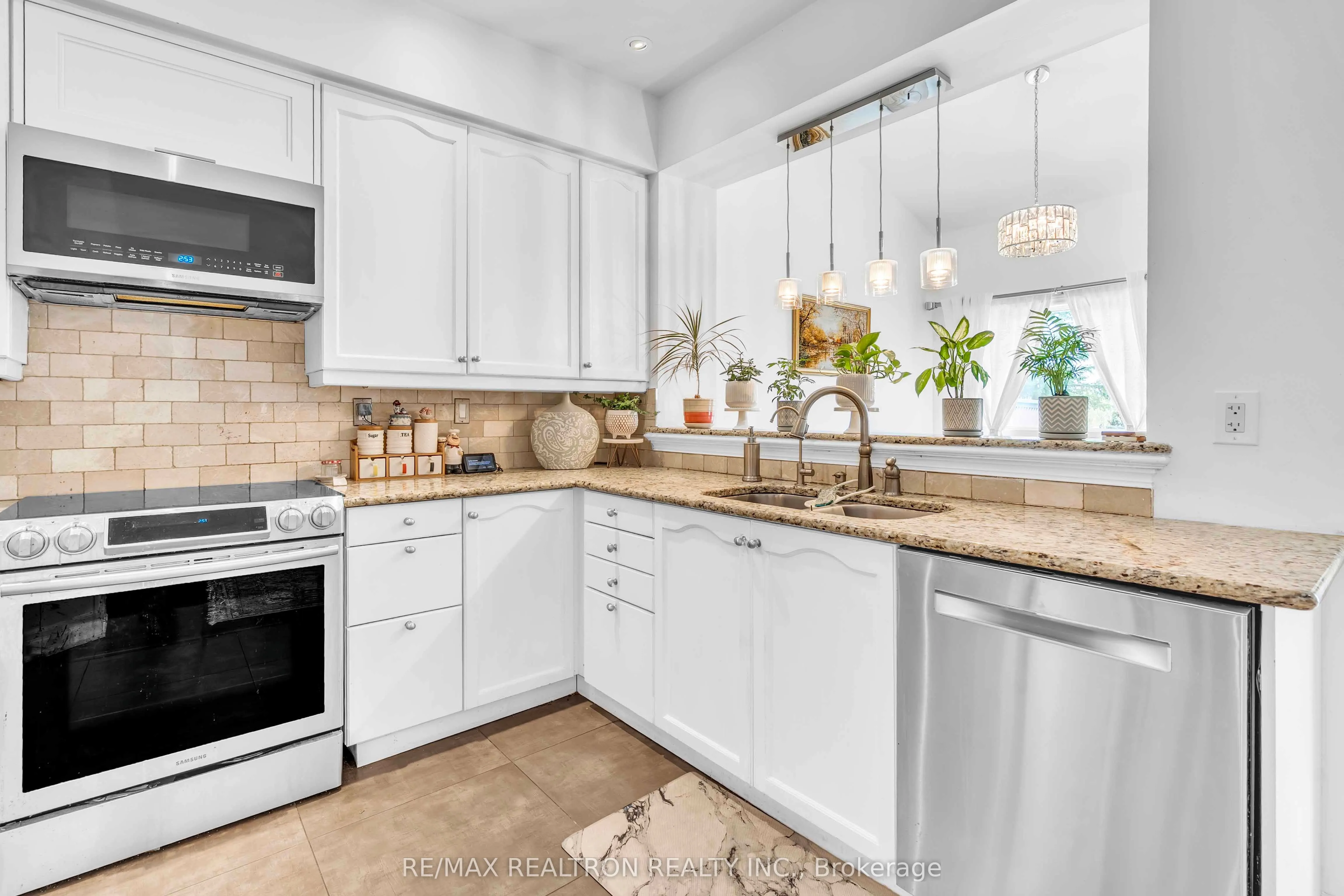 36 Edgemont Court