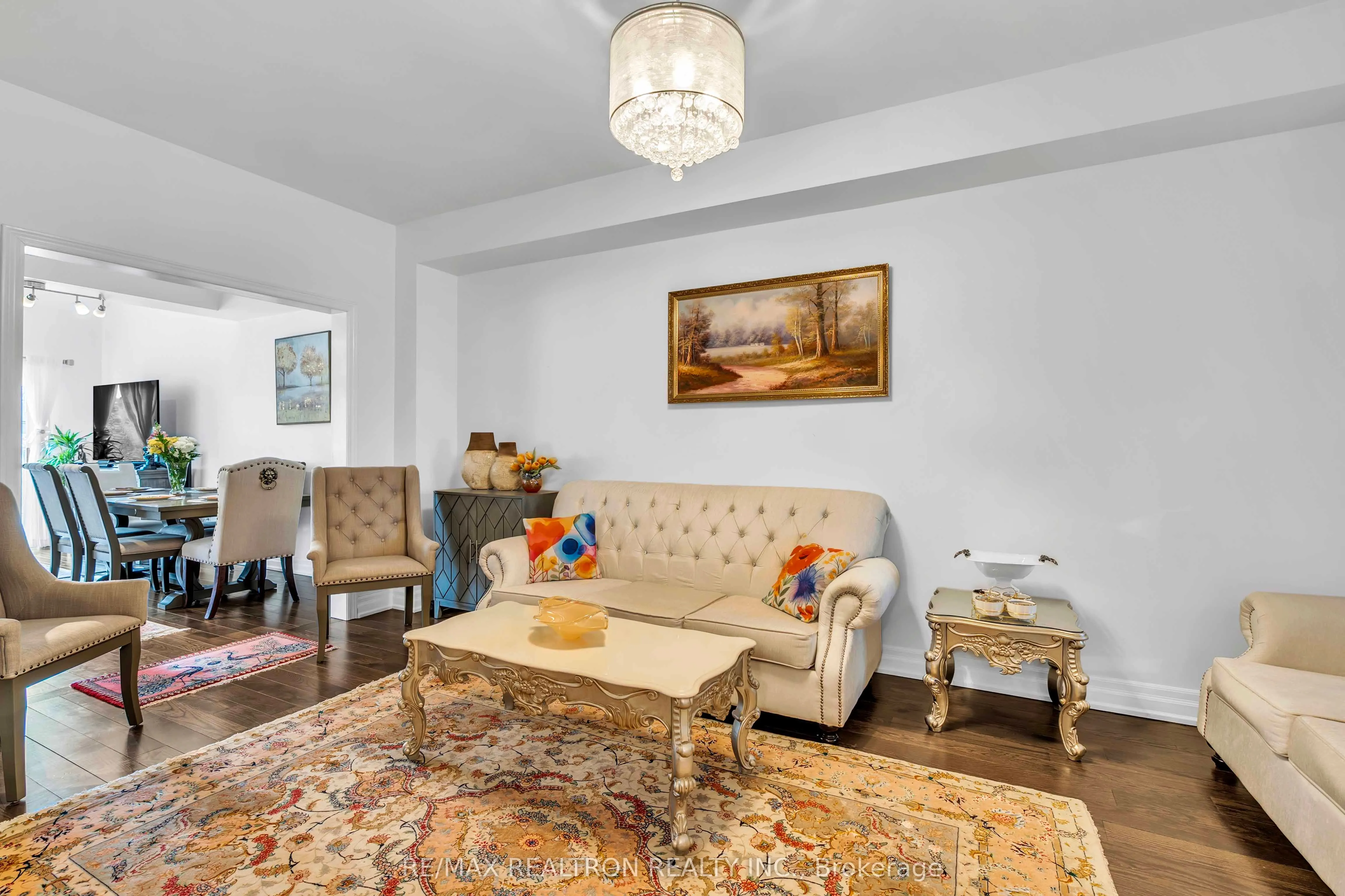 36 Edgemont Court