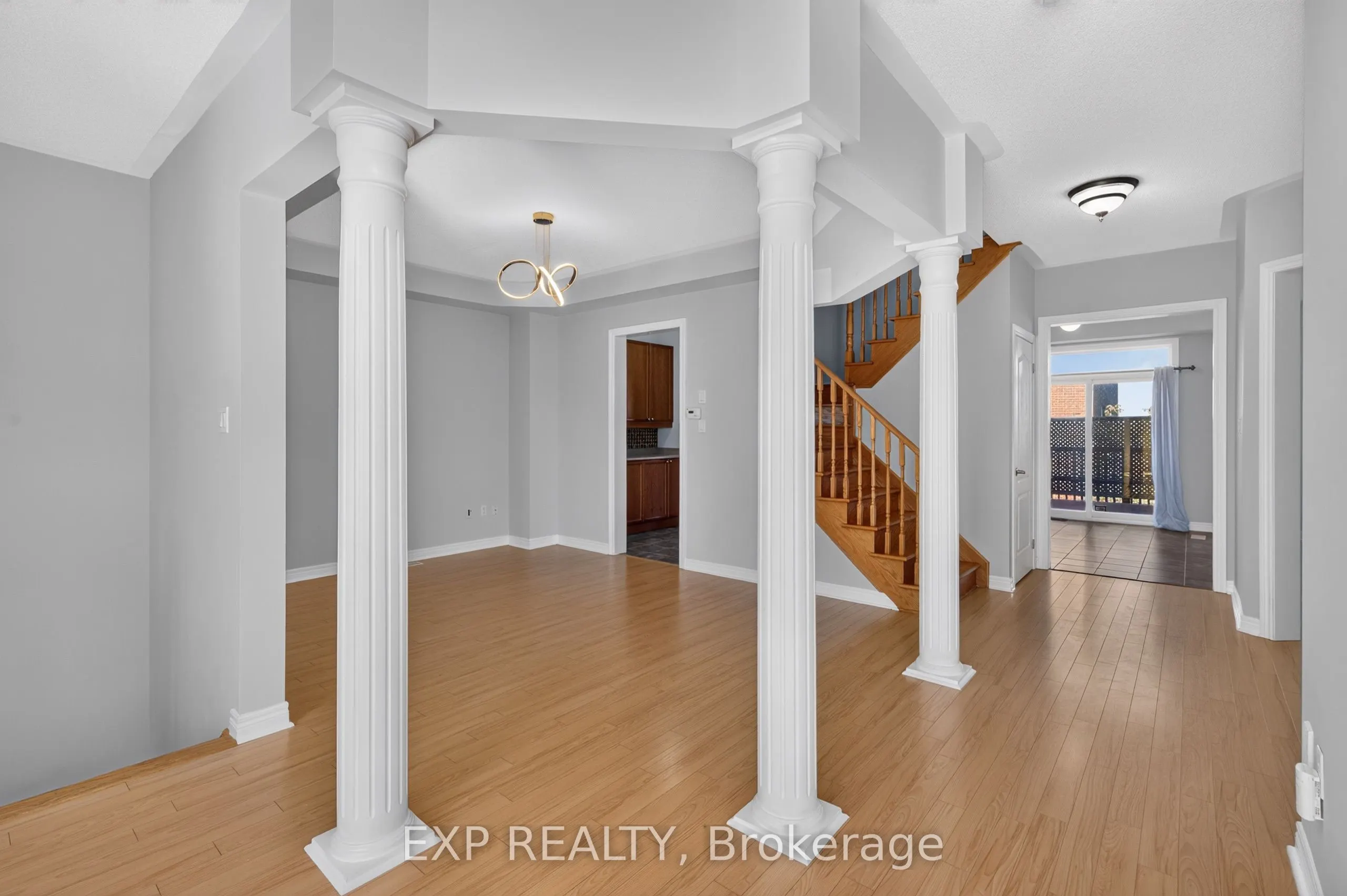 209 Woodspring Avenue