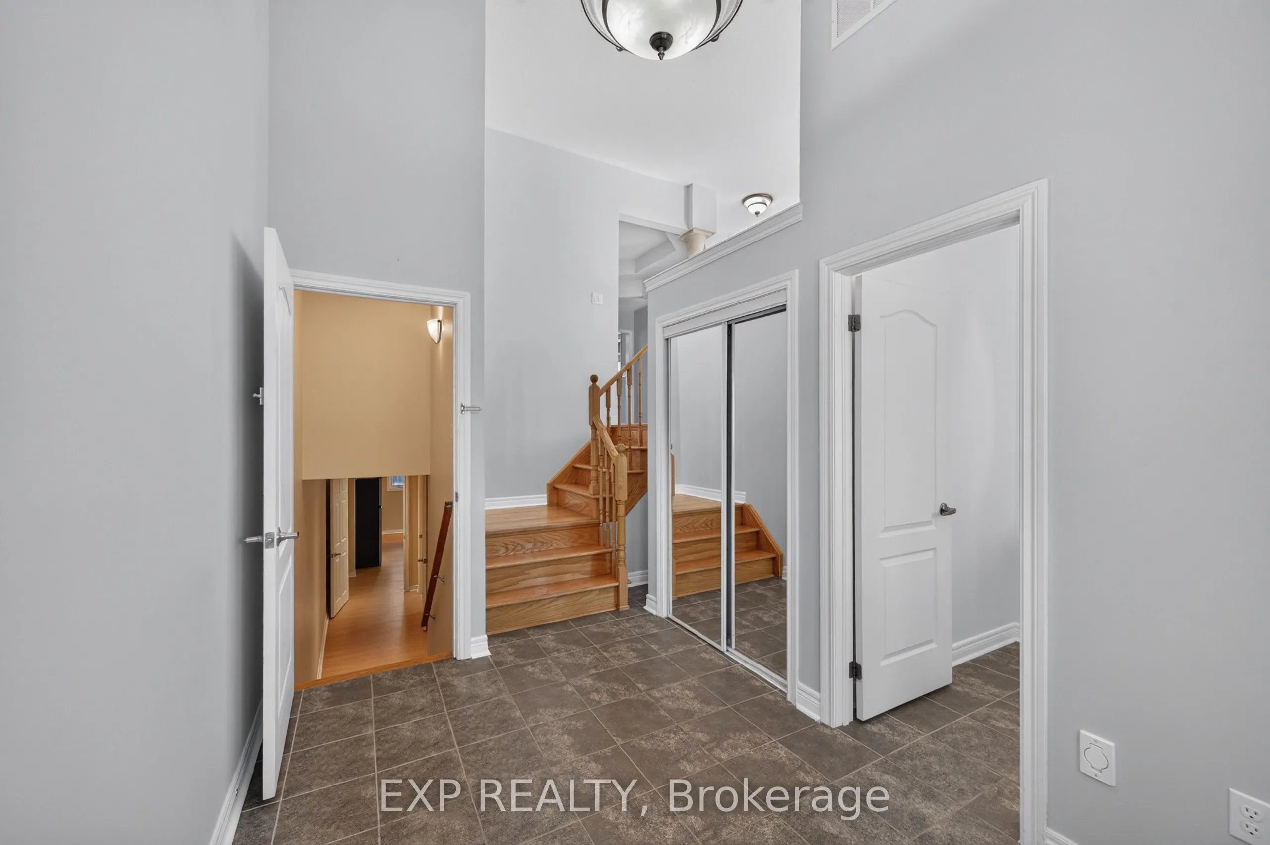 209 Woodspring Avenue