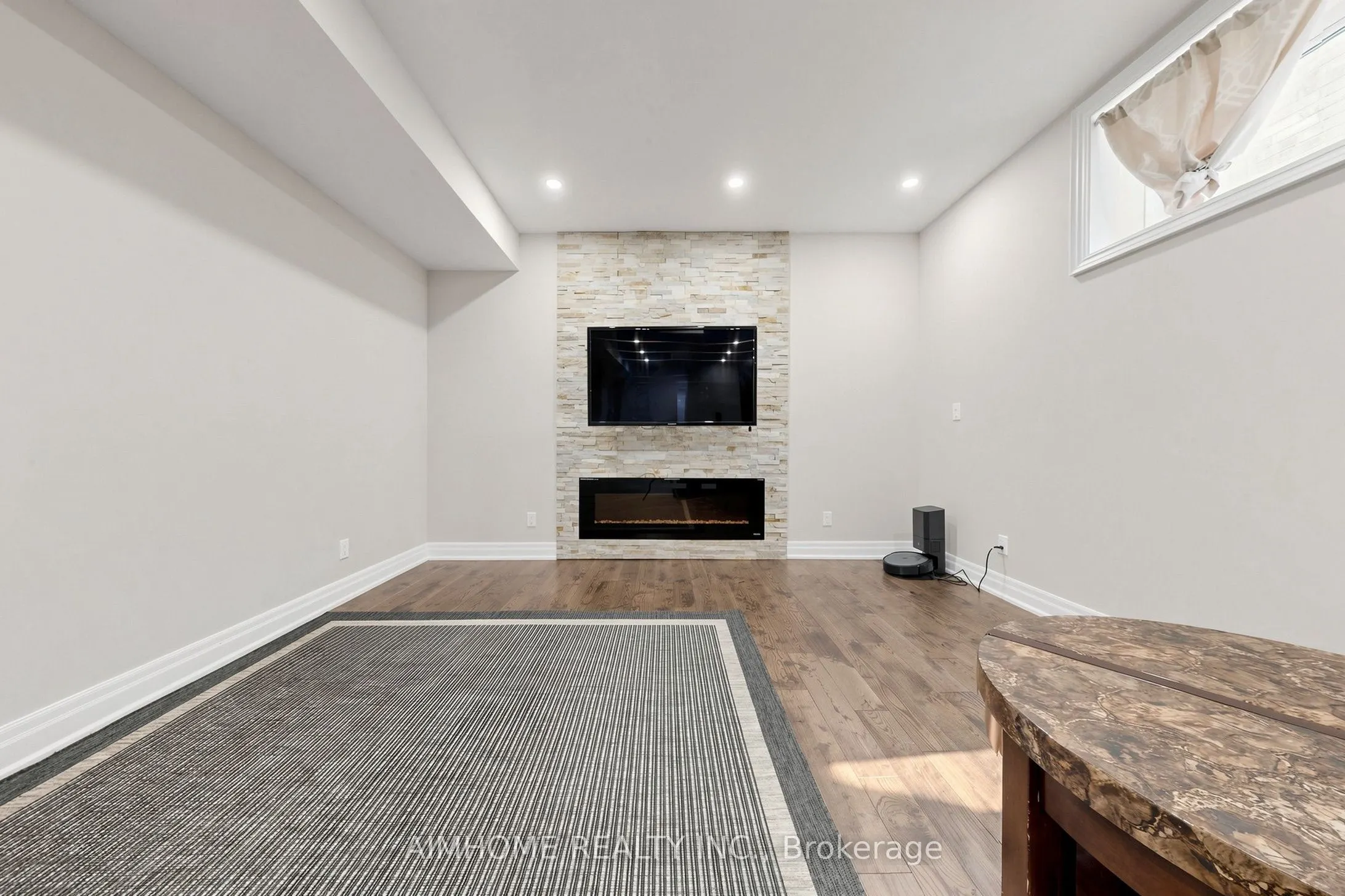 35 Marbrook Street