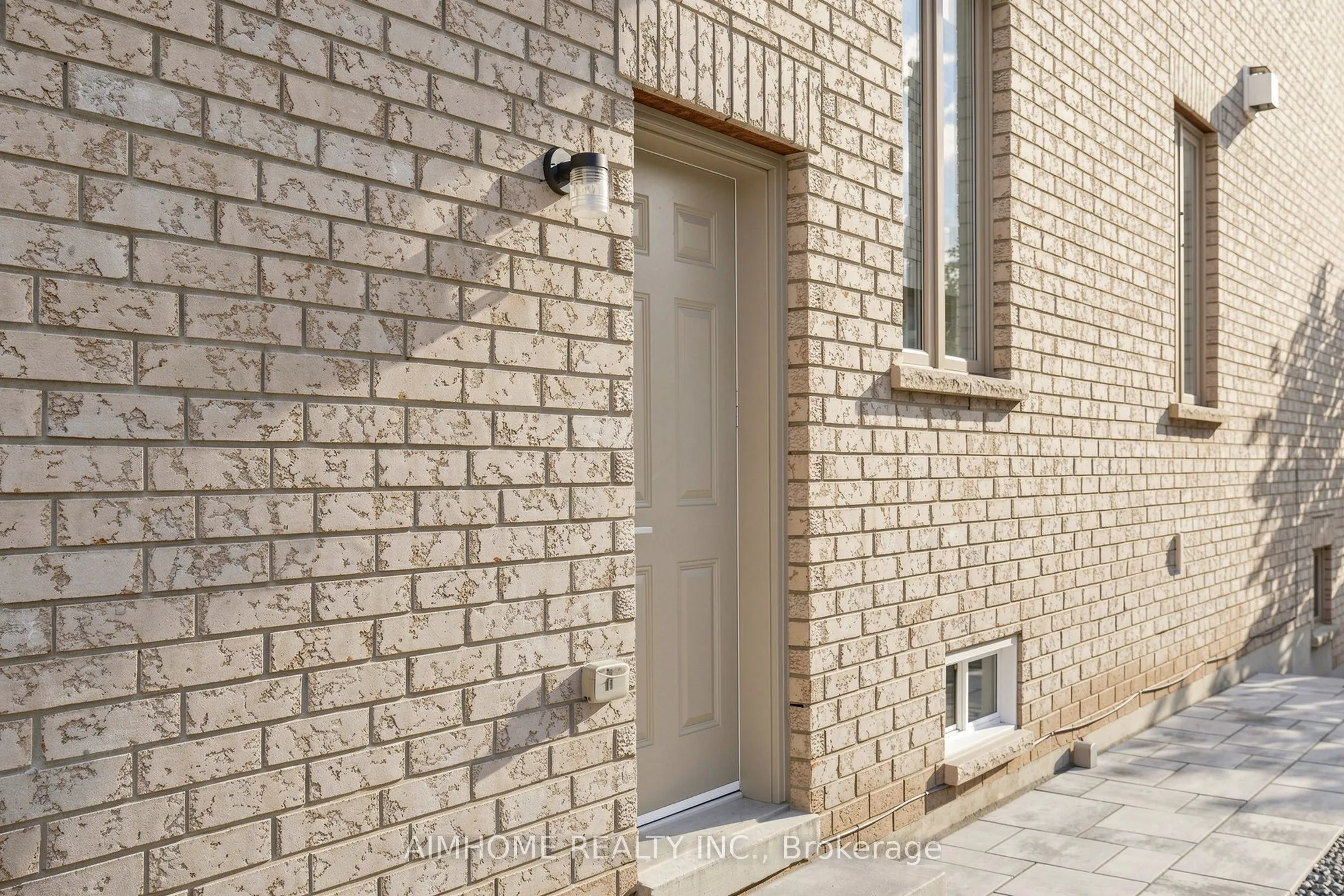 35 Marbrook Street