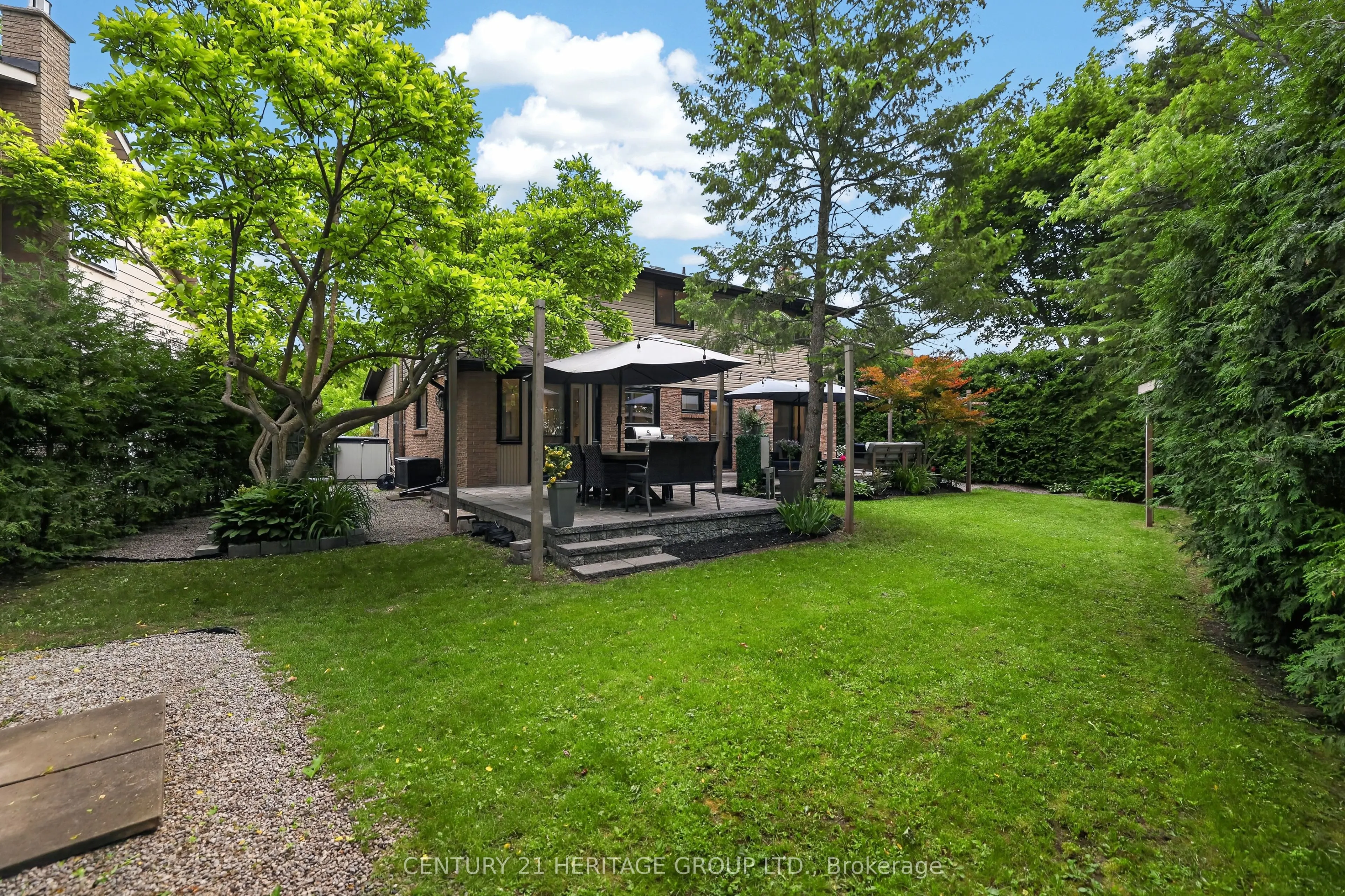 28 Innis Crescent