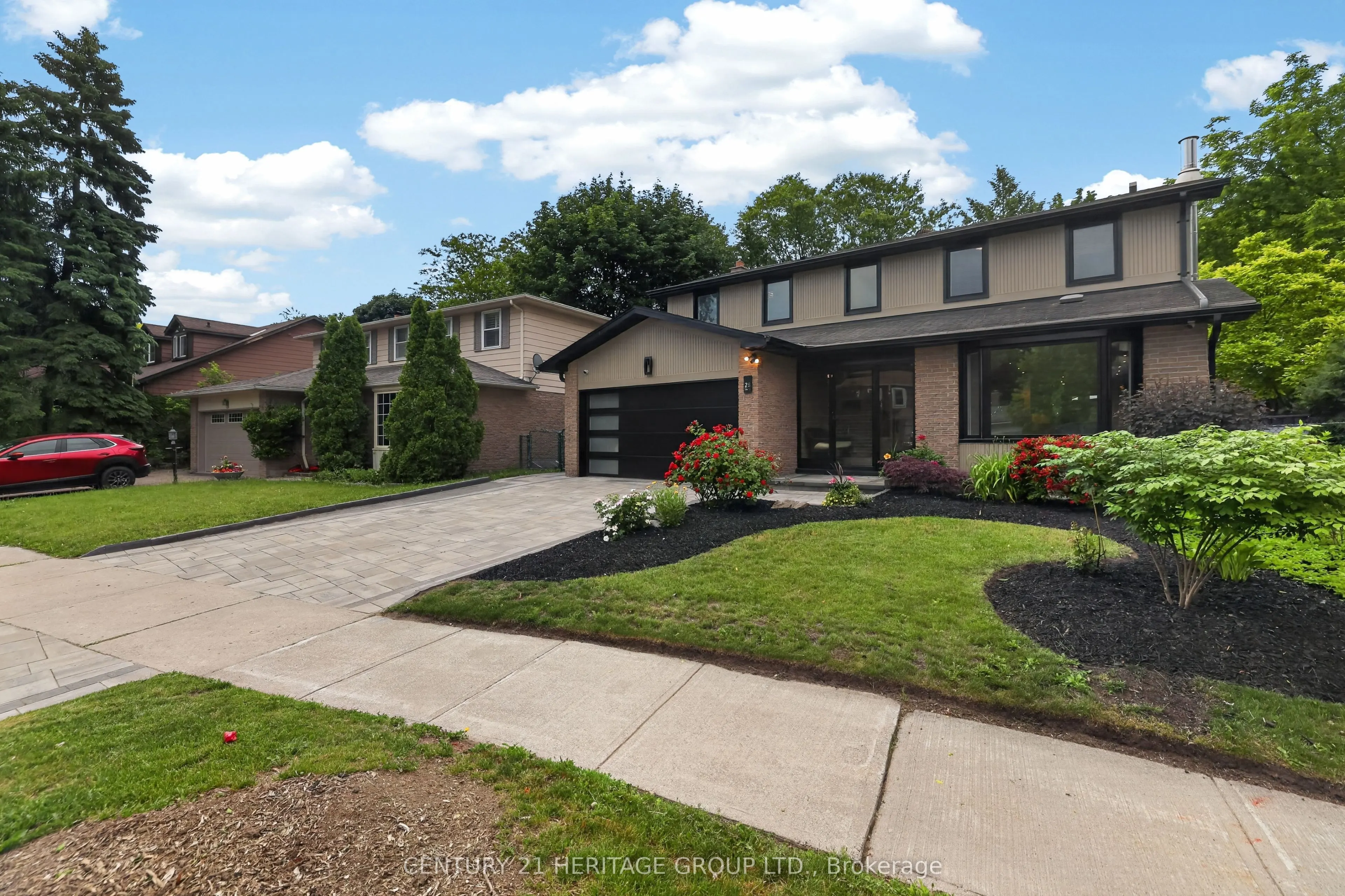 28 Innis Crescent