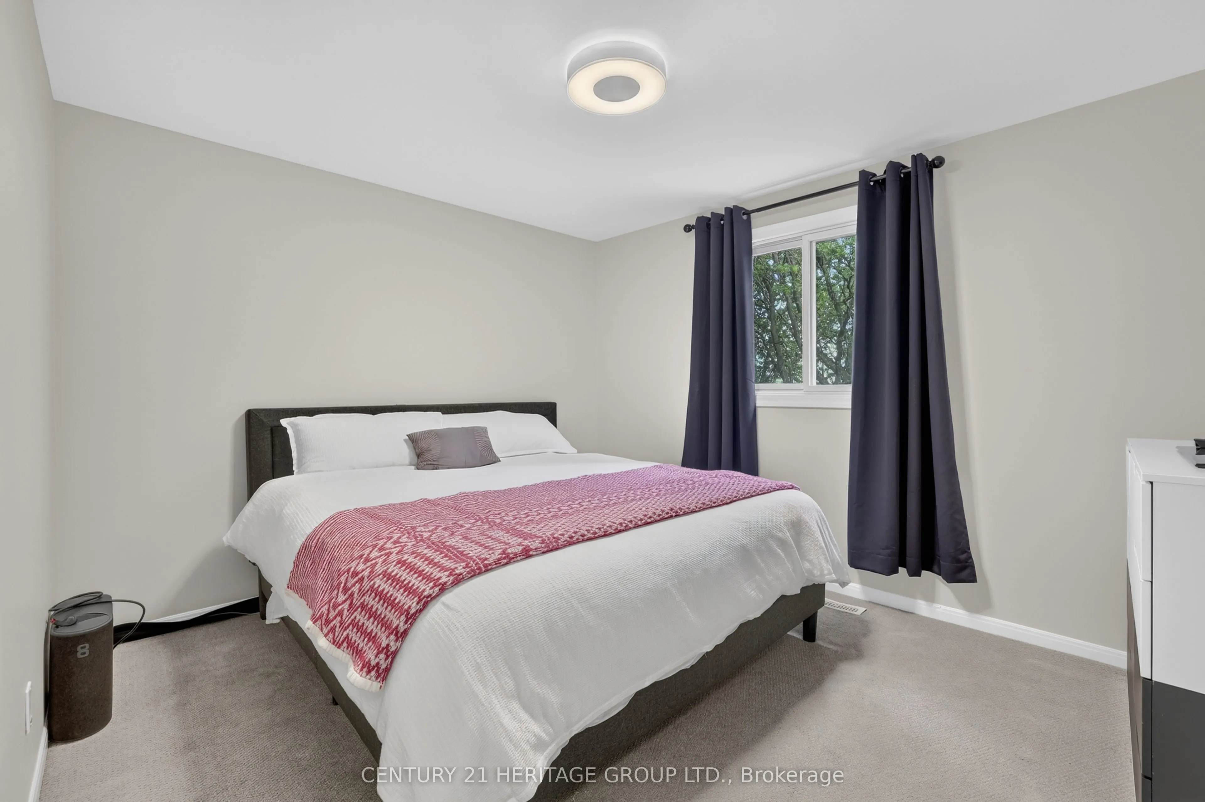28 Innis Crescent