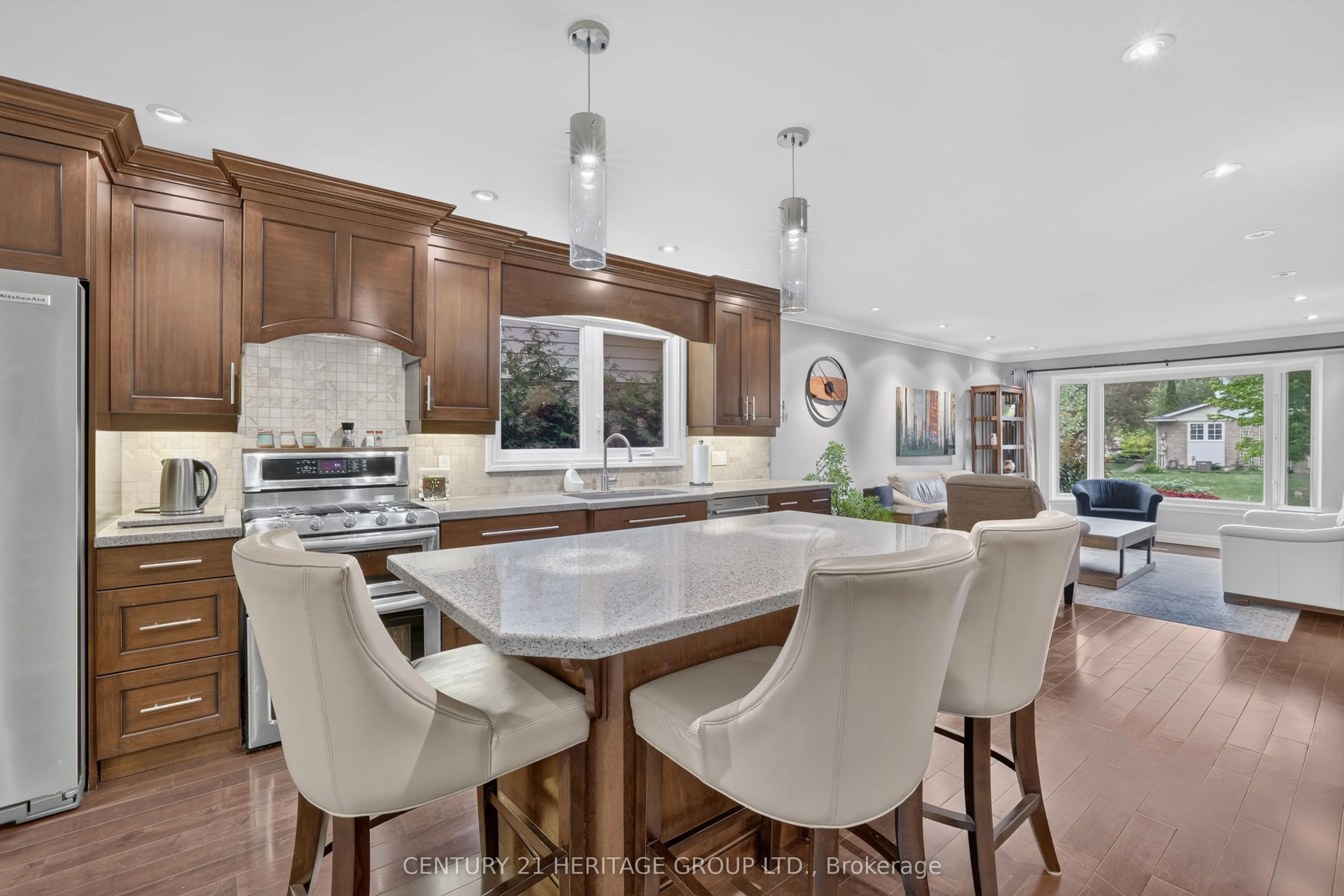 28 Innis Crescent