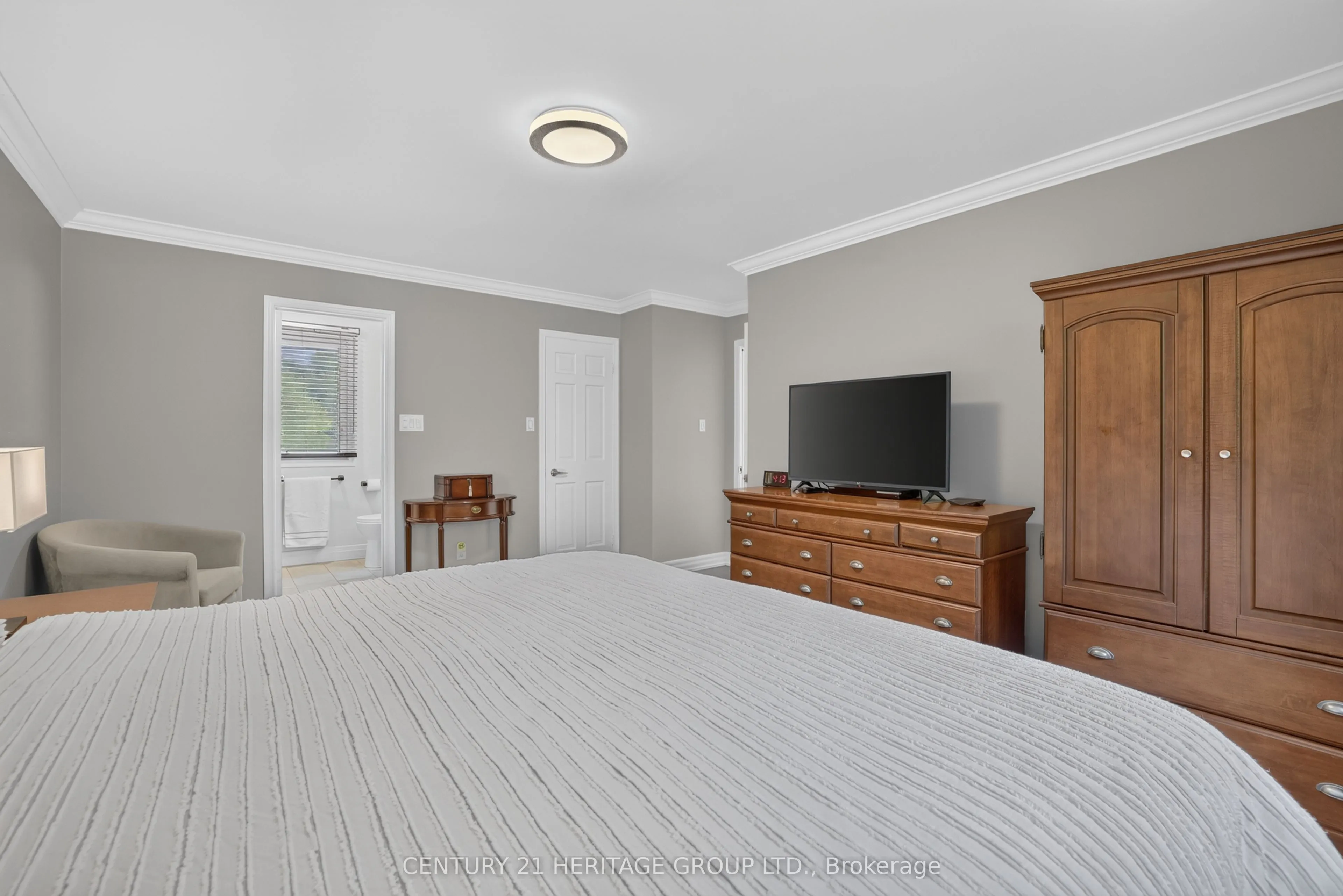 28 Innis Crescent