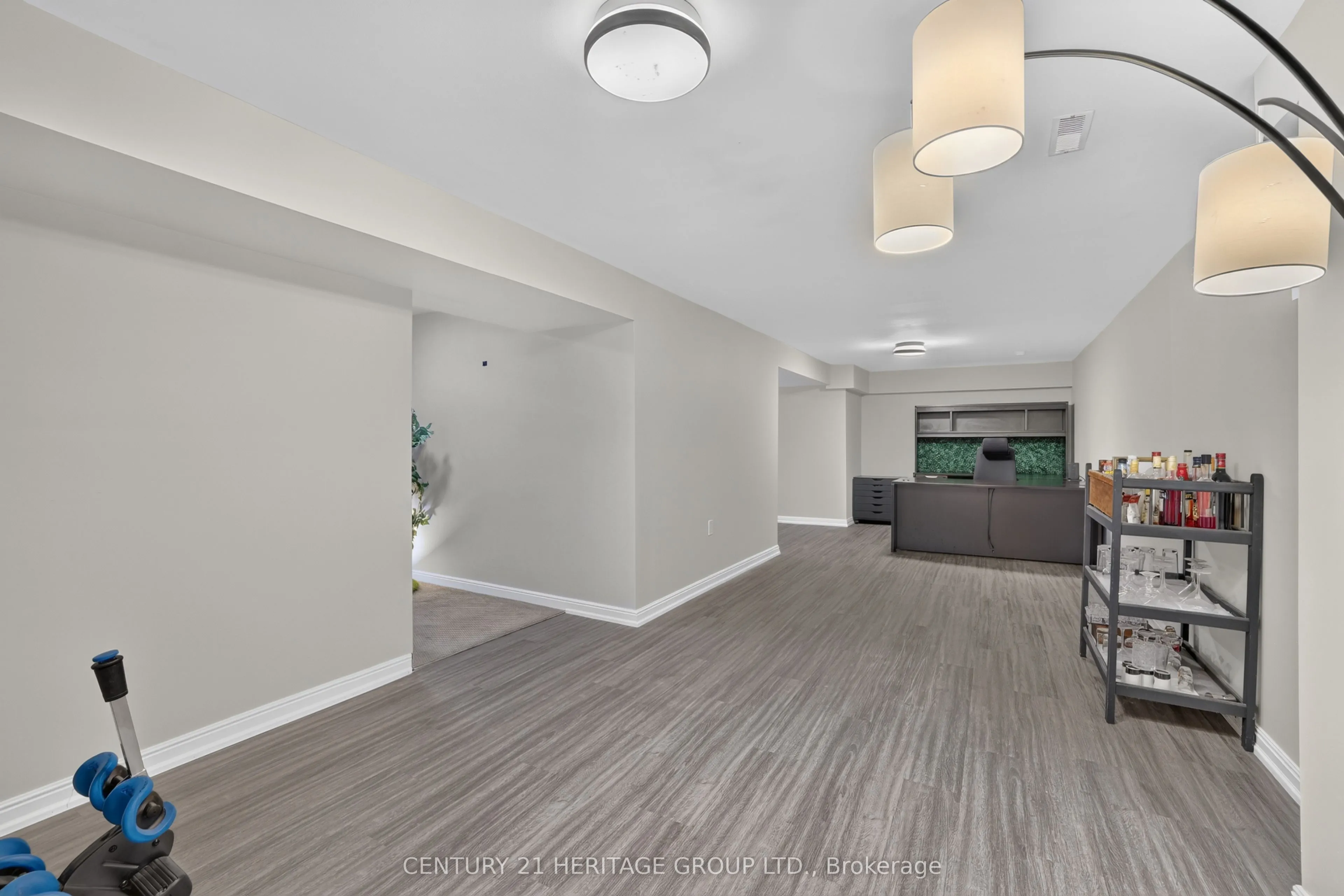 28 Innis Crescent